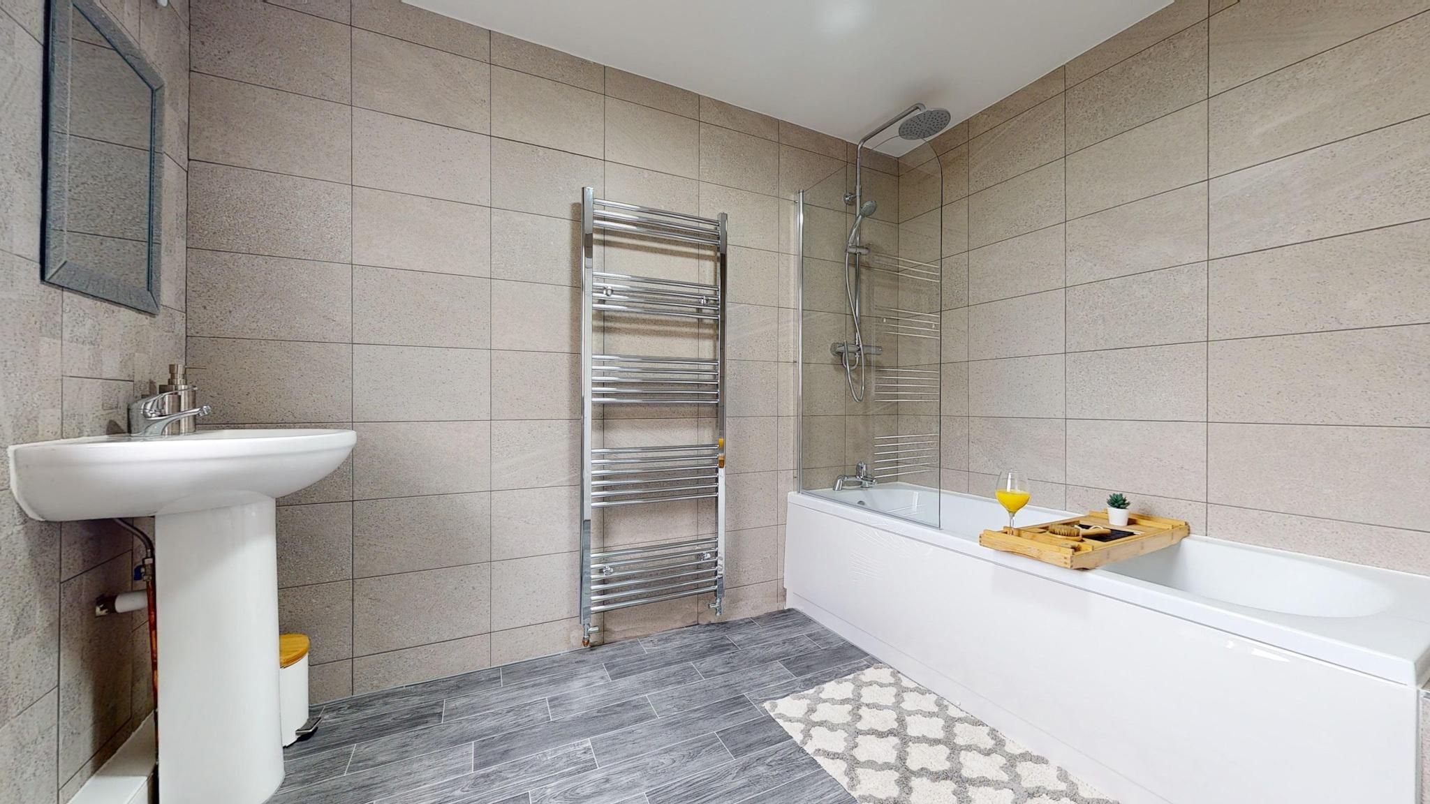 House-Comfort-Private Bathroom-Street View-Howarth House