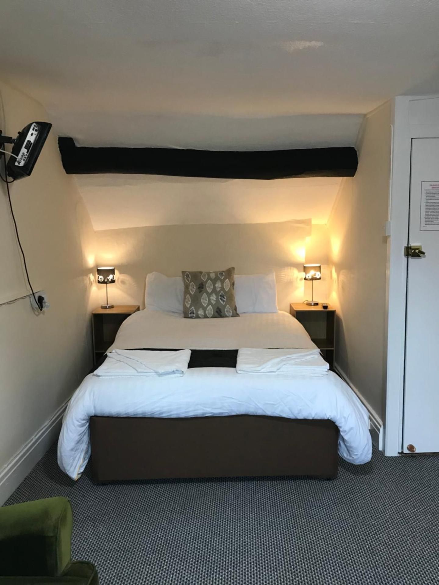 Double or Twin Room with Bathroom