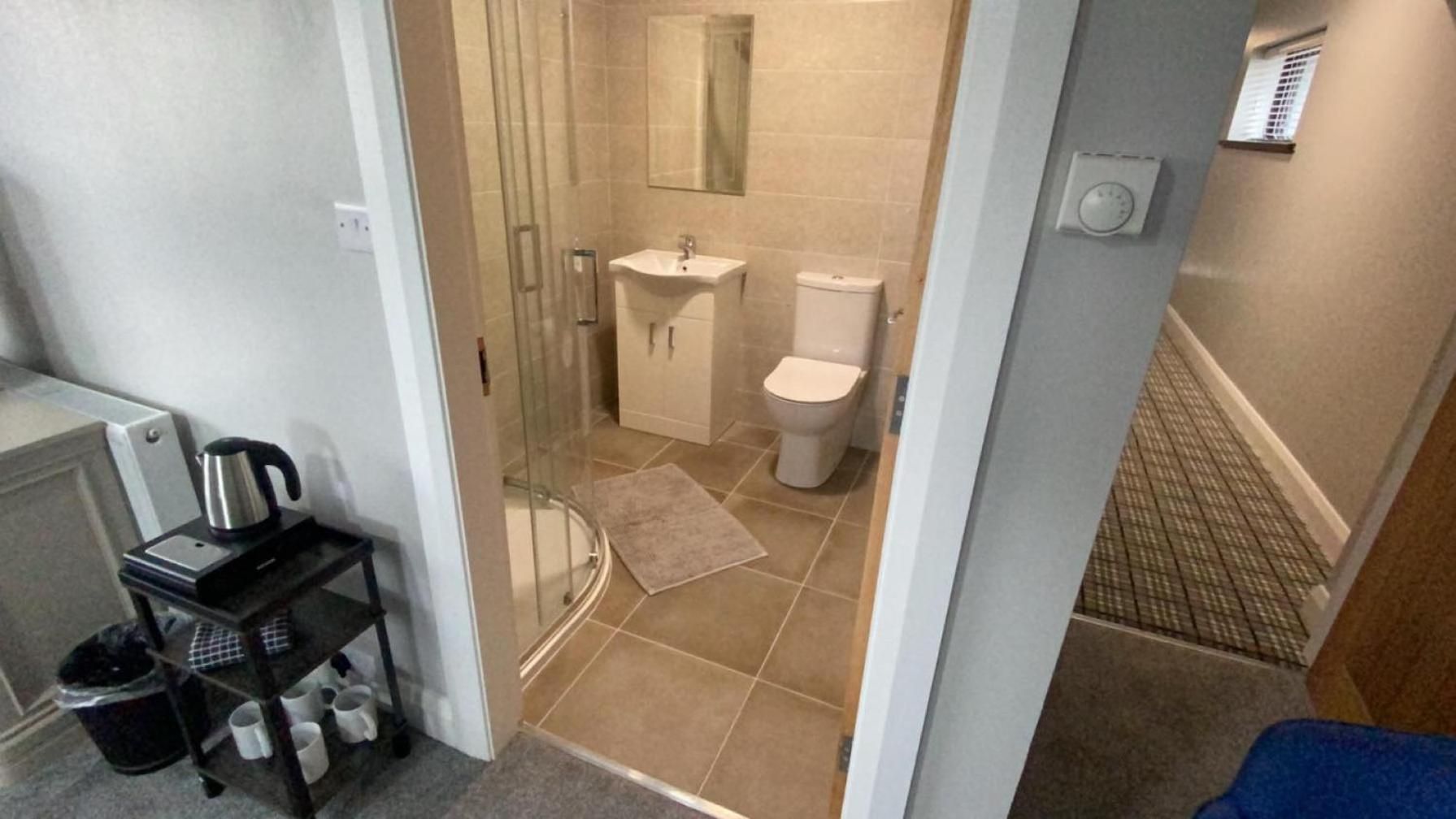 Quadruple Room with Private Bathroom