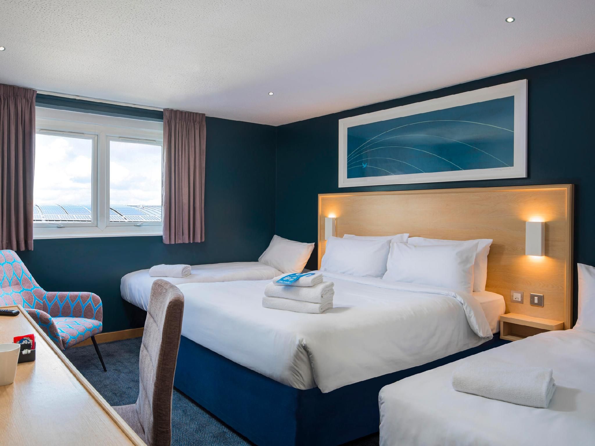 Travelodge Ashford Family Room