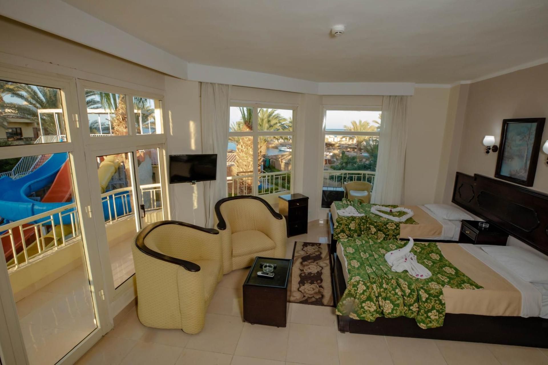 Family Room (4 Adults)