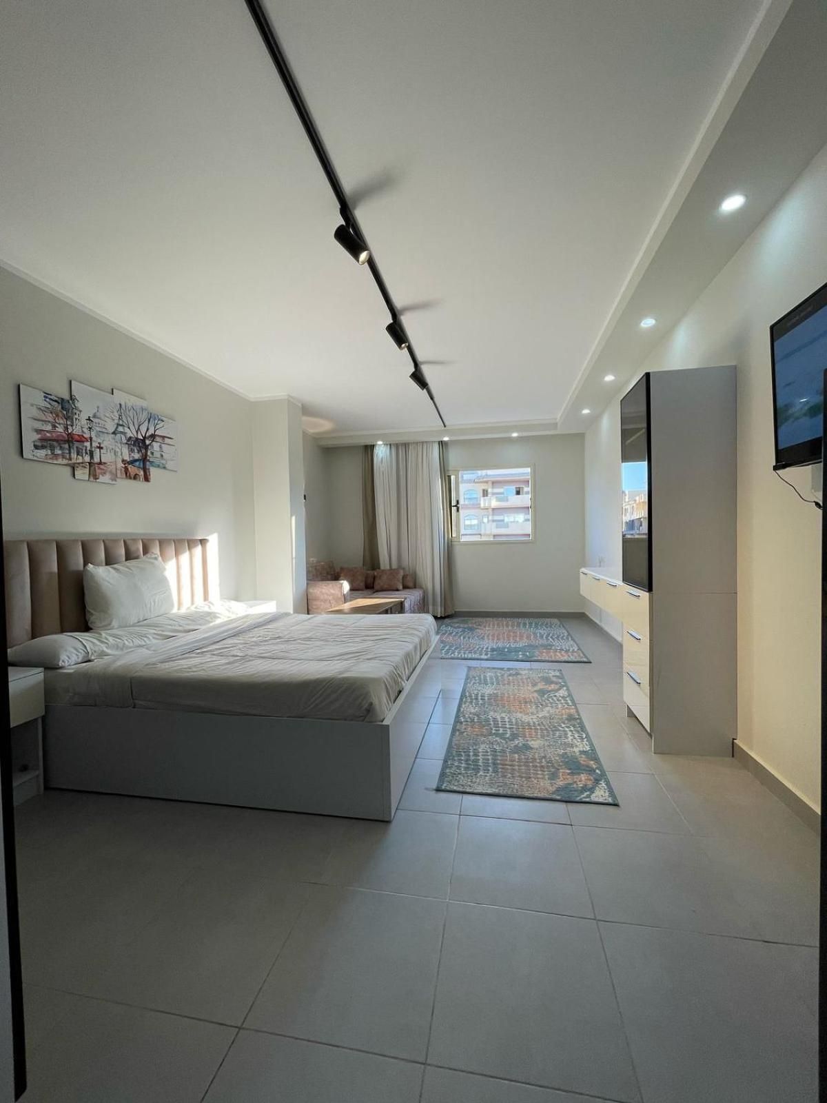 Studio with Sofa Bed