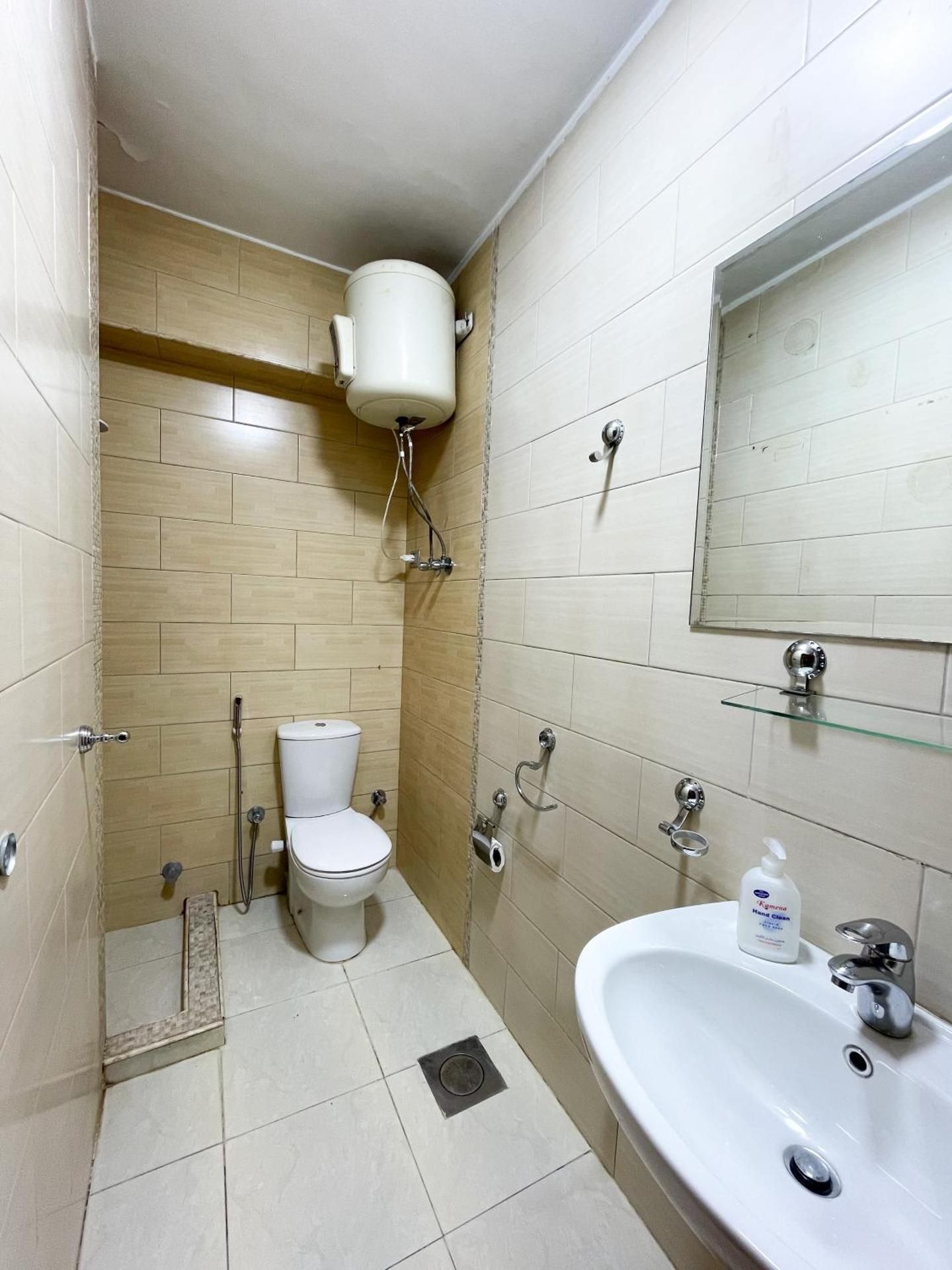 One-Bedroom Apartment with River View N903