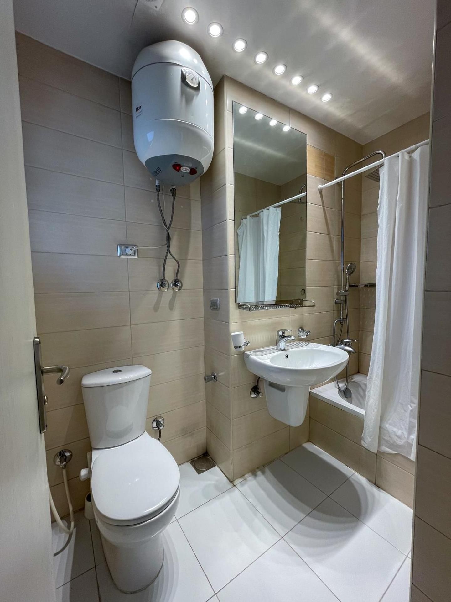 Two-Bedroom Apartment with River View N902