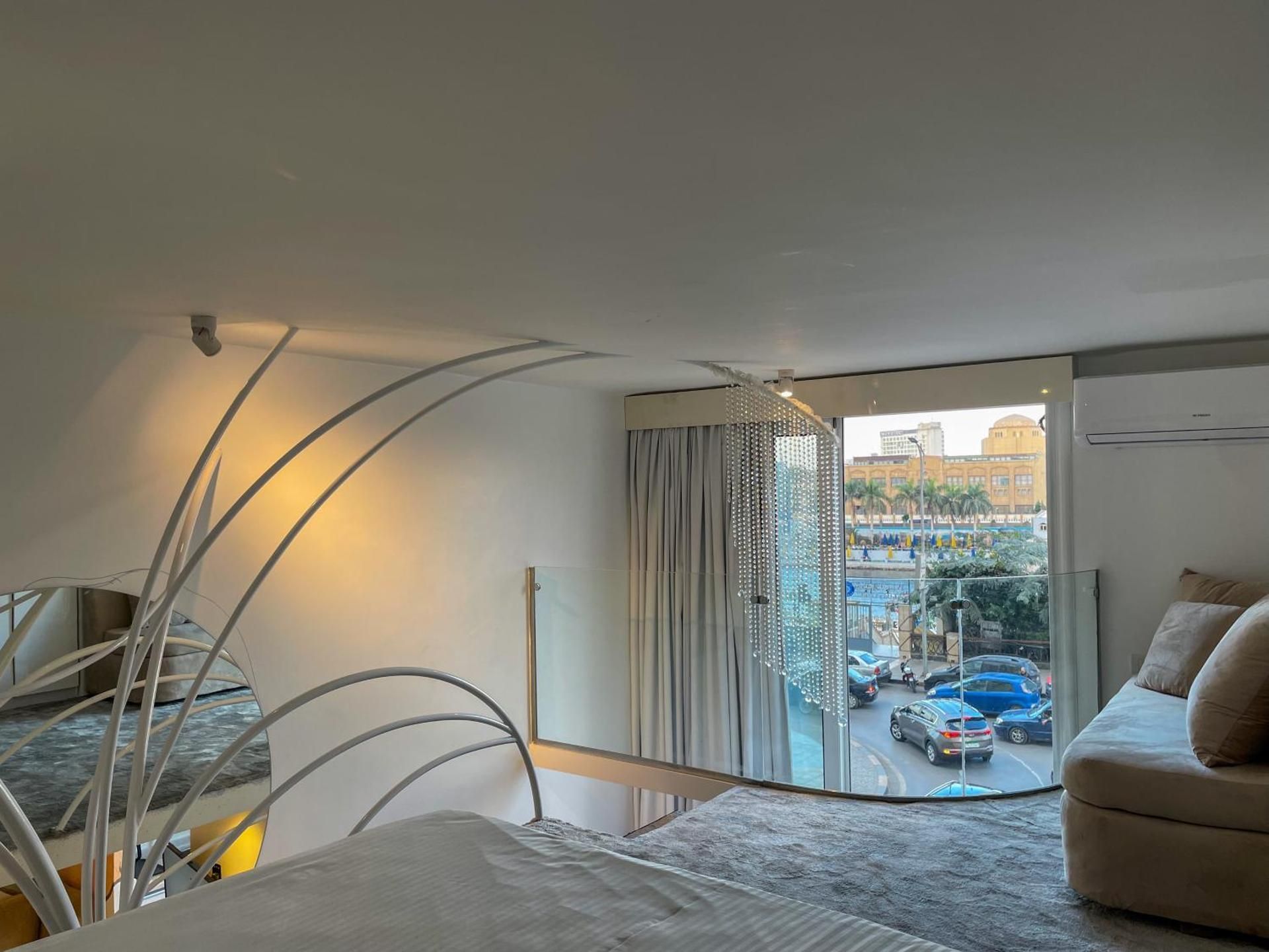 Duplex Studio N102