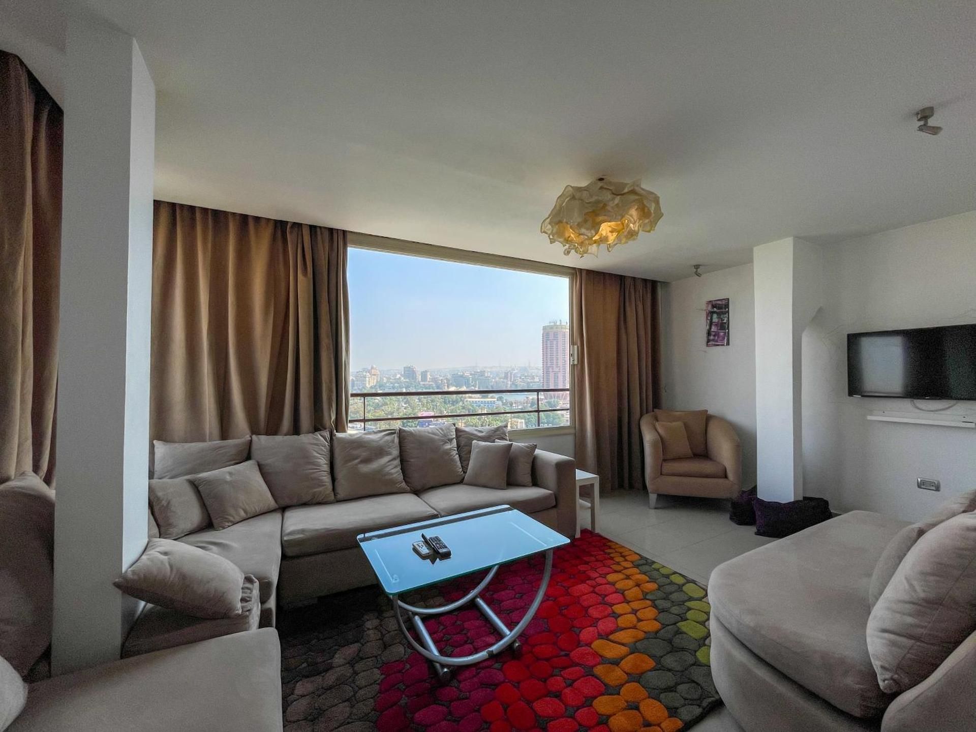 Two-Bedroom Apartment with River View N902