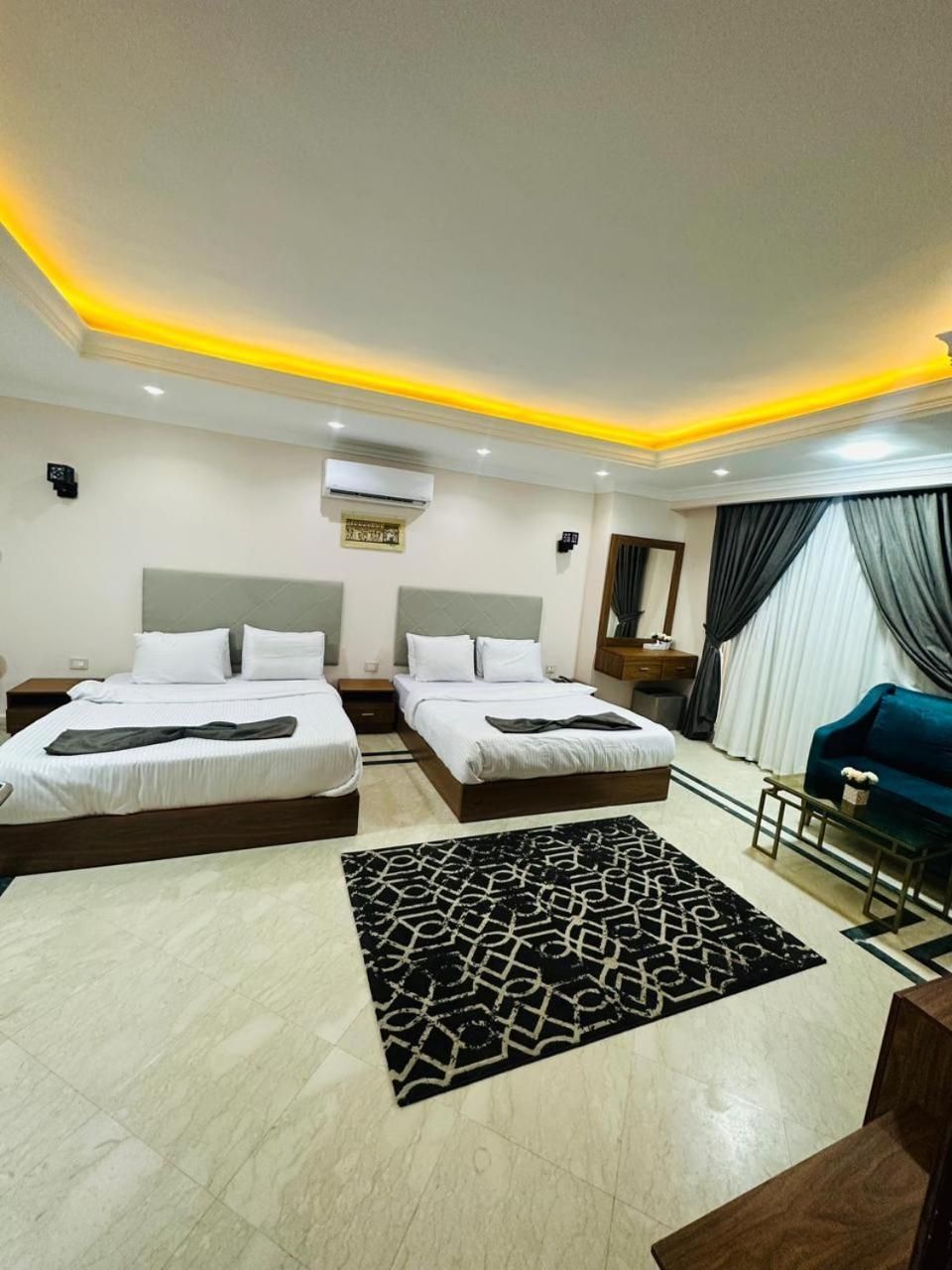 Duplex Quadruple Room