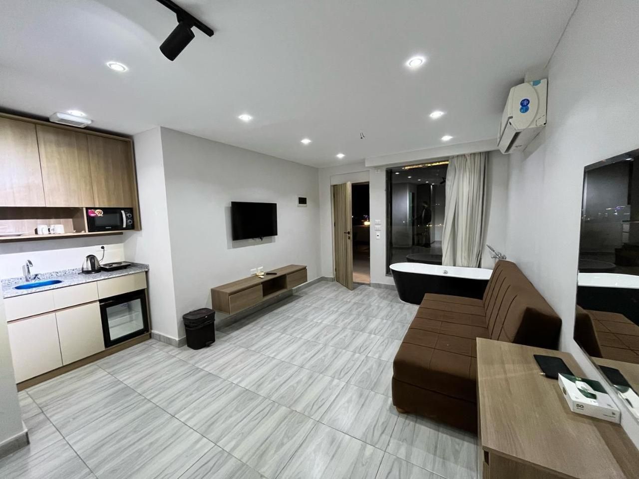 King Room with Mountain View