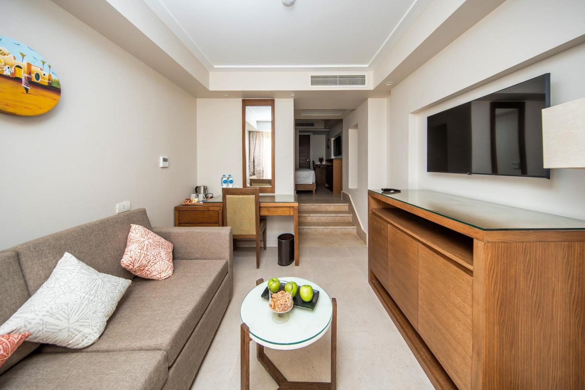 Suite with Lake View