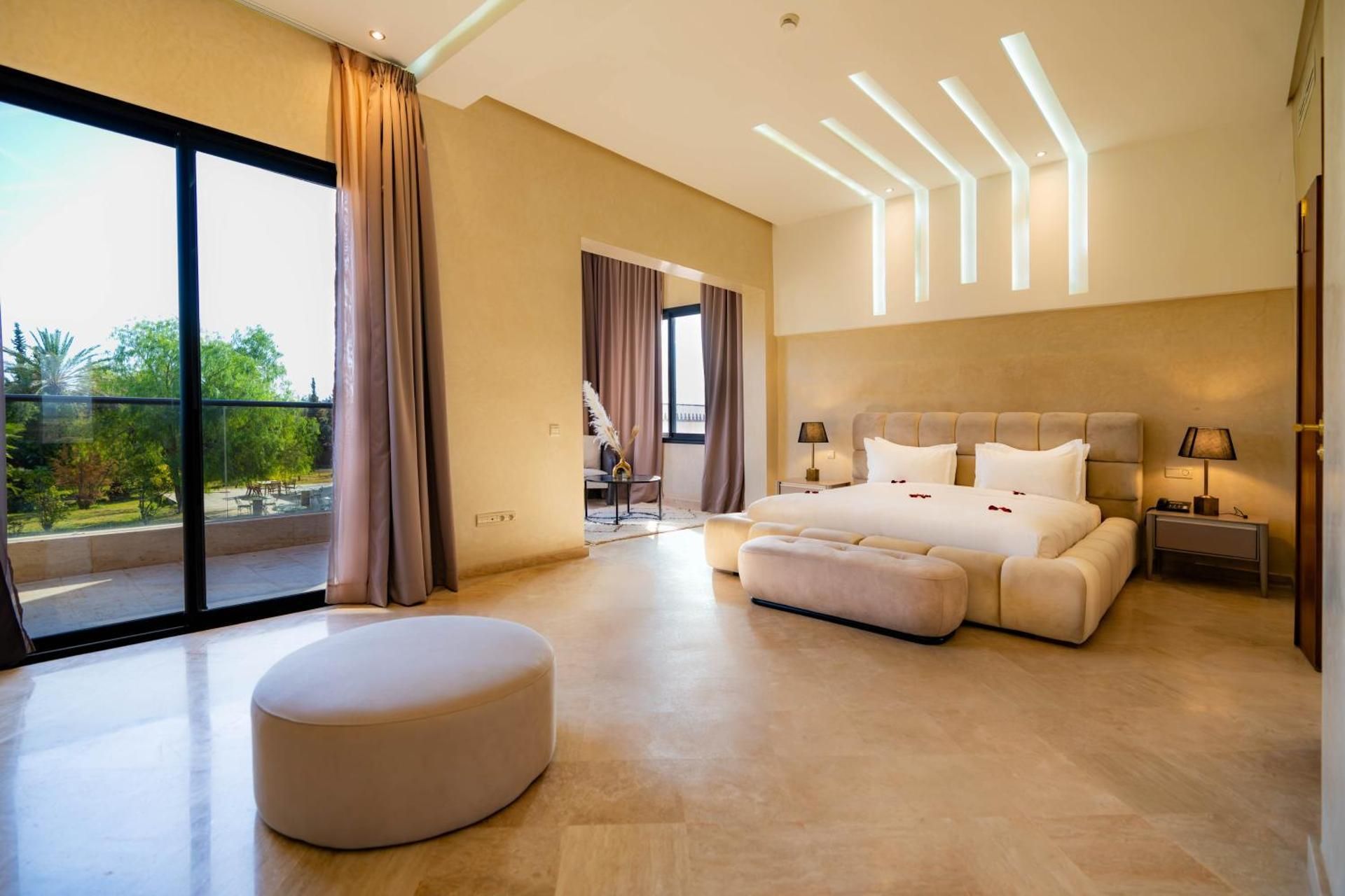 Palais Nouhass Deluxe Suite with Spa Bath 2