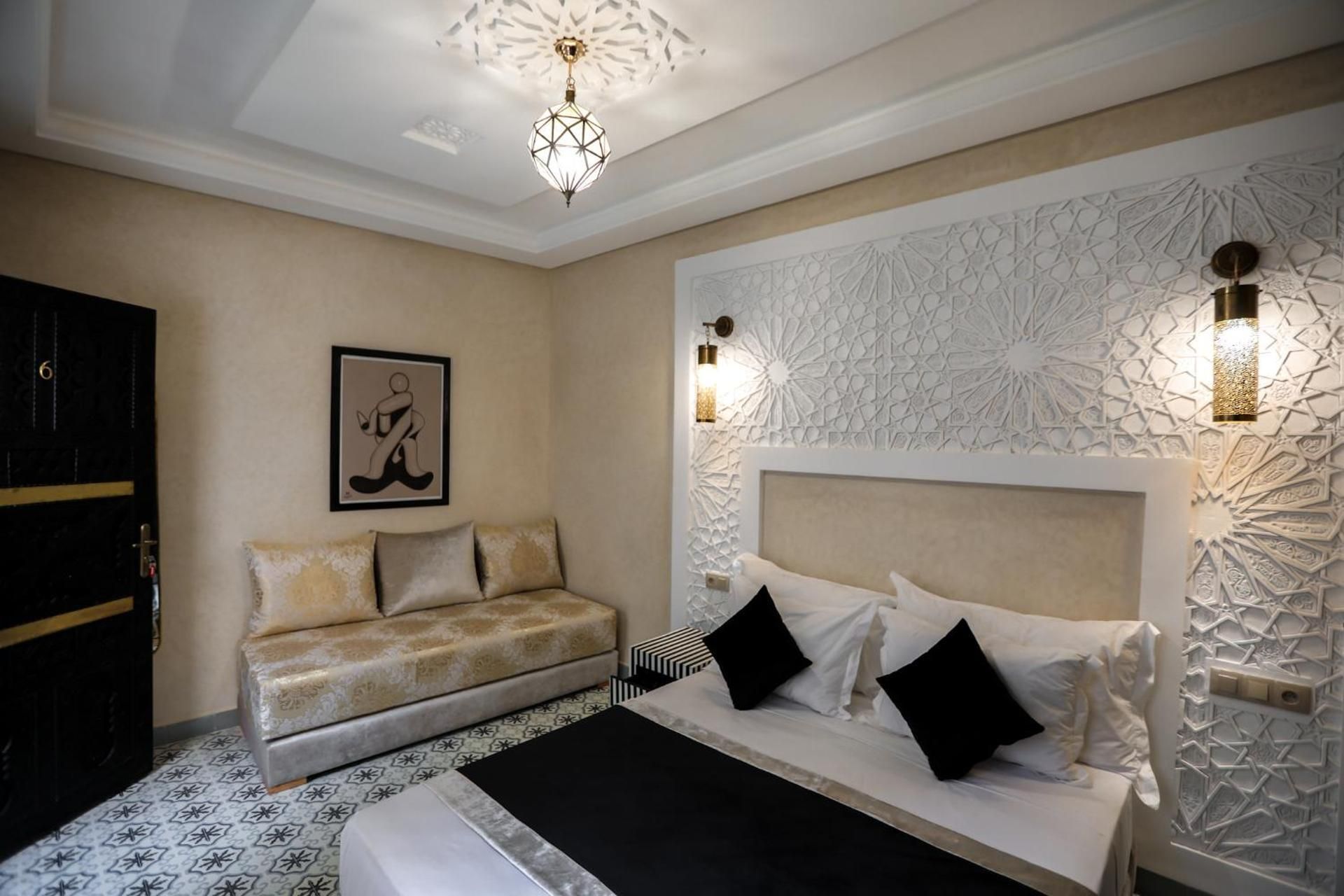 Riad Cologne 2 Deluxe Triple Room