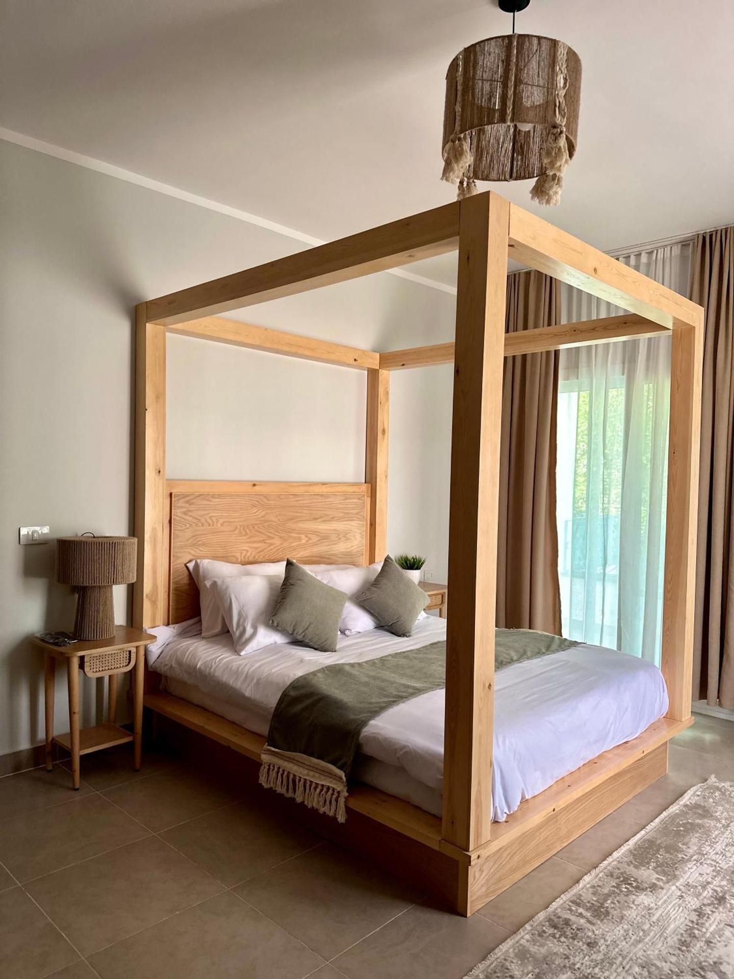 King Room with Spa Bath