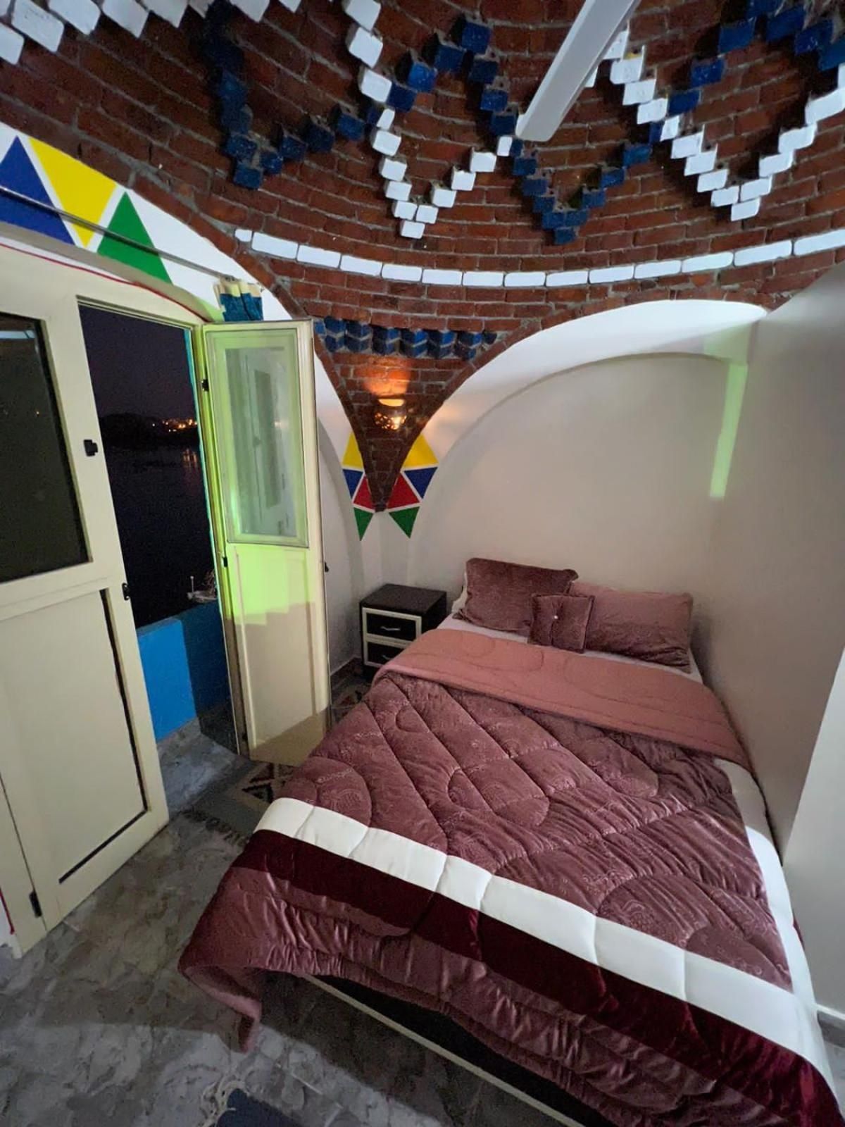 Queen Room with Sea View