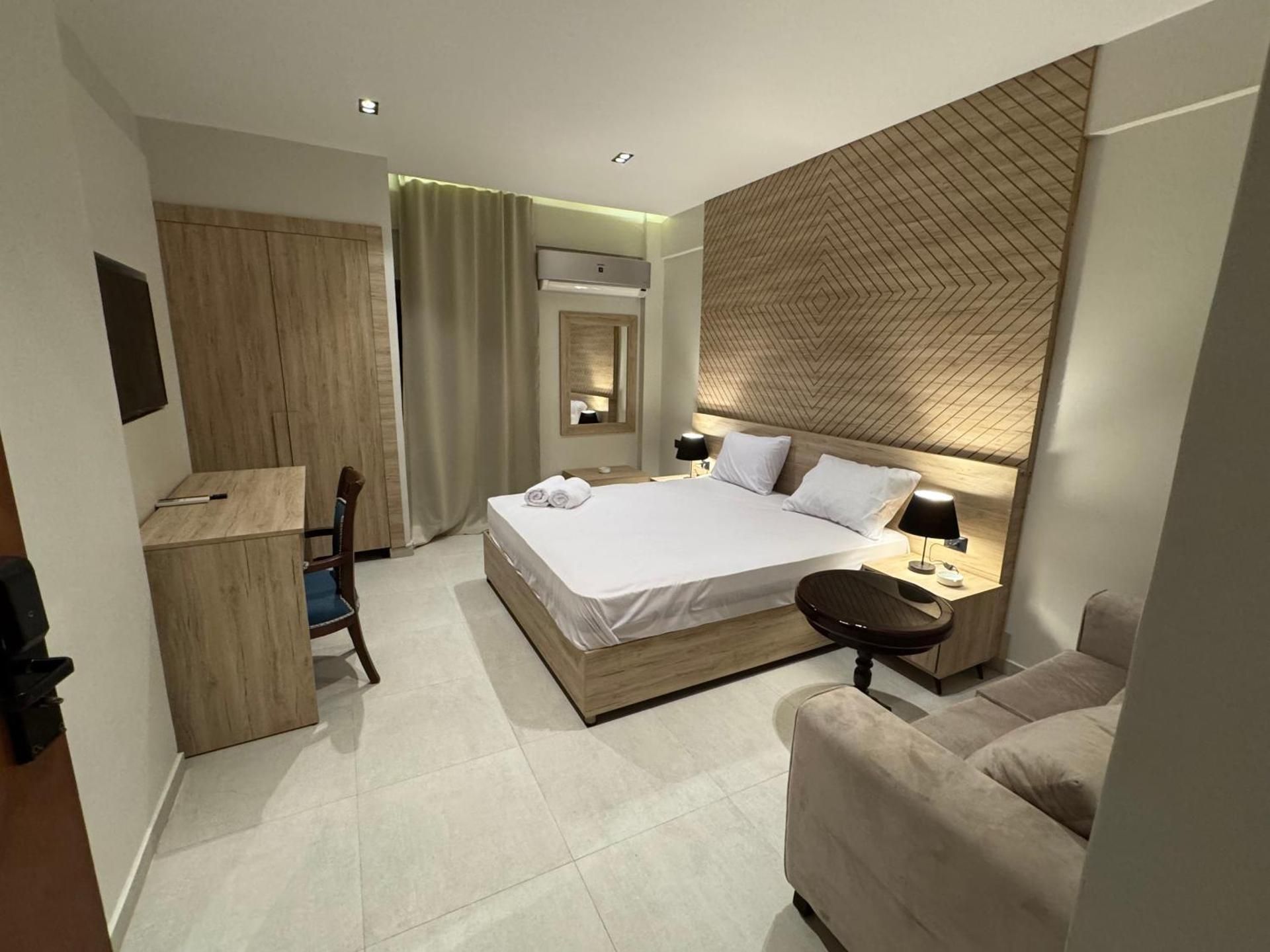 Superior King Room
