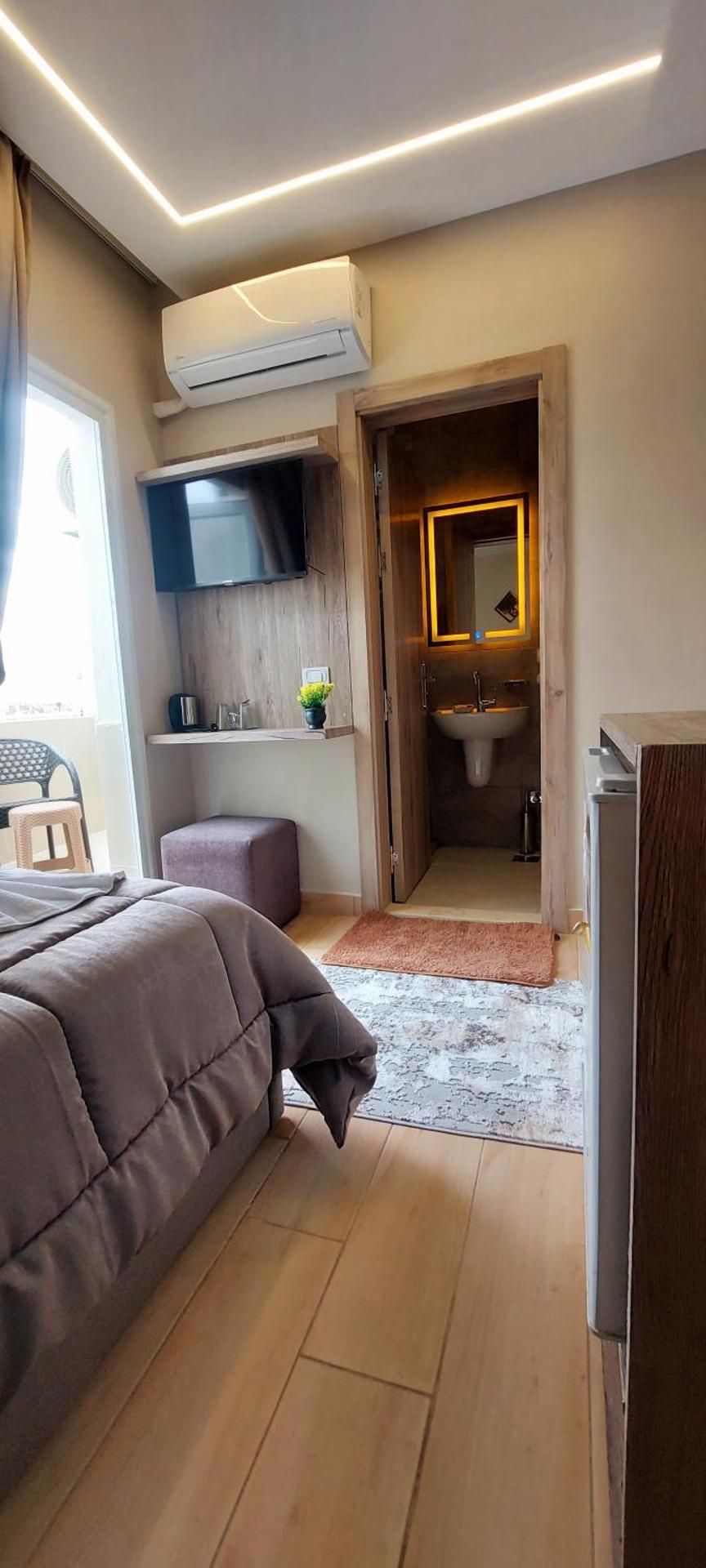 Deluxe Single Room with Balcony