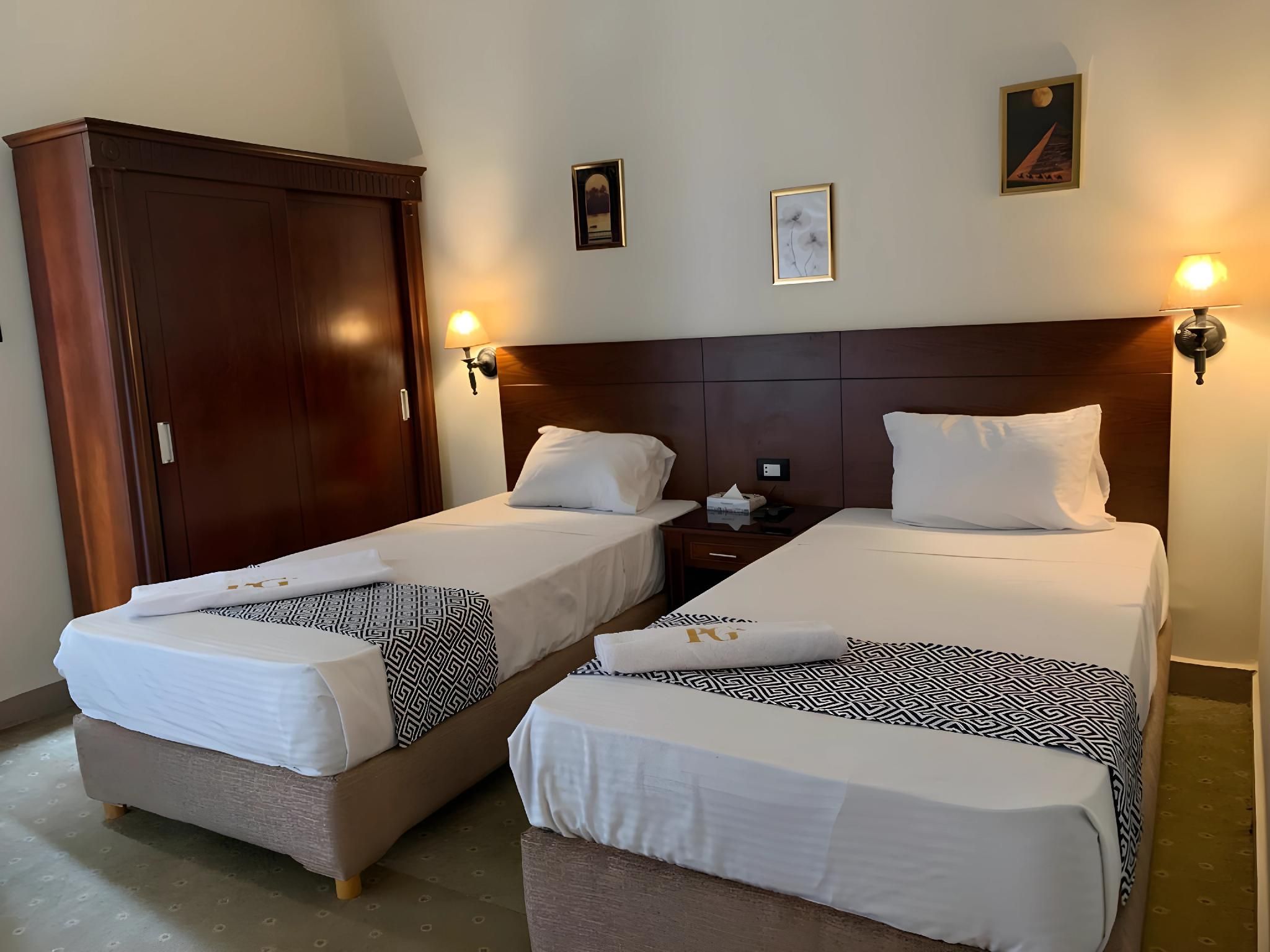 Montana Hotel Deluxe Twin Room