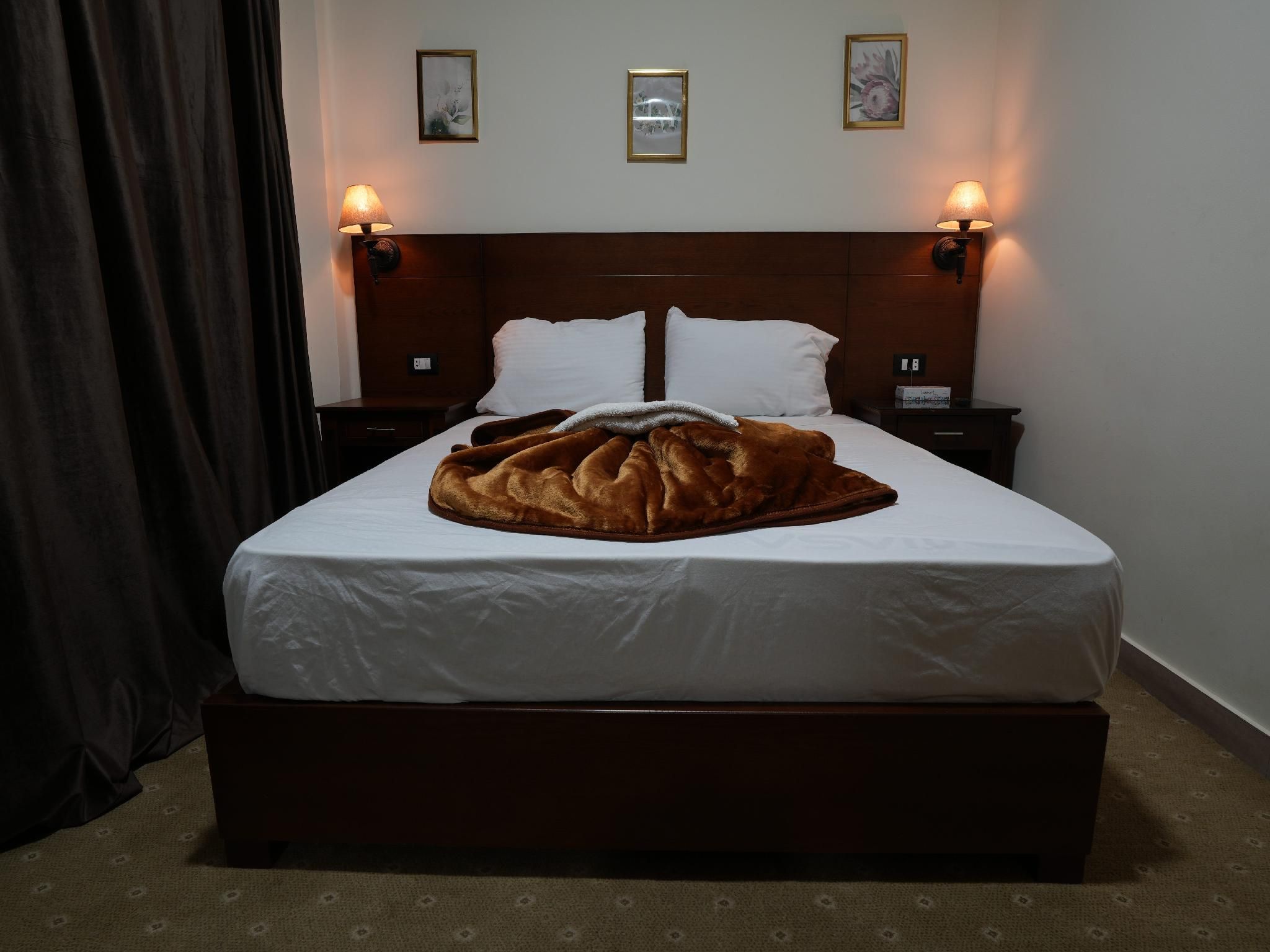 Deluxe Single Room