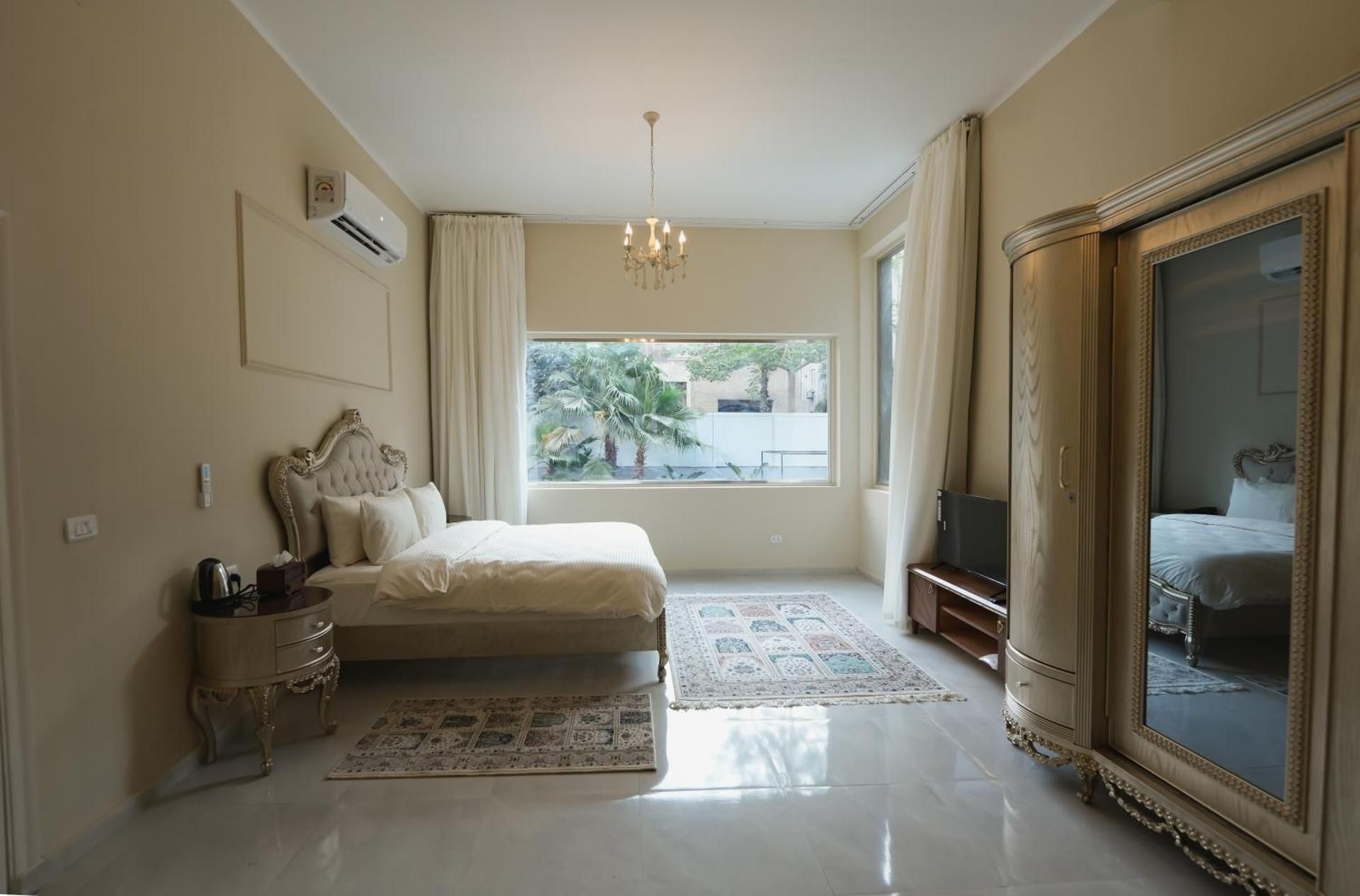 King Room with Pool View