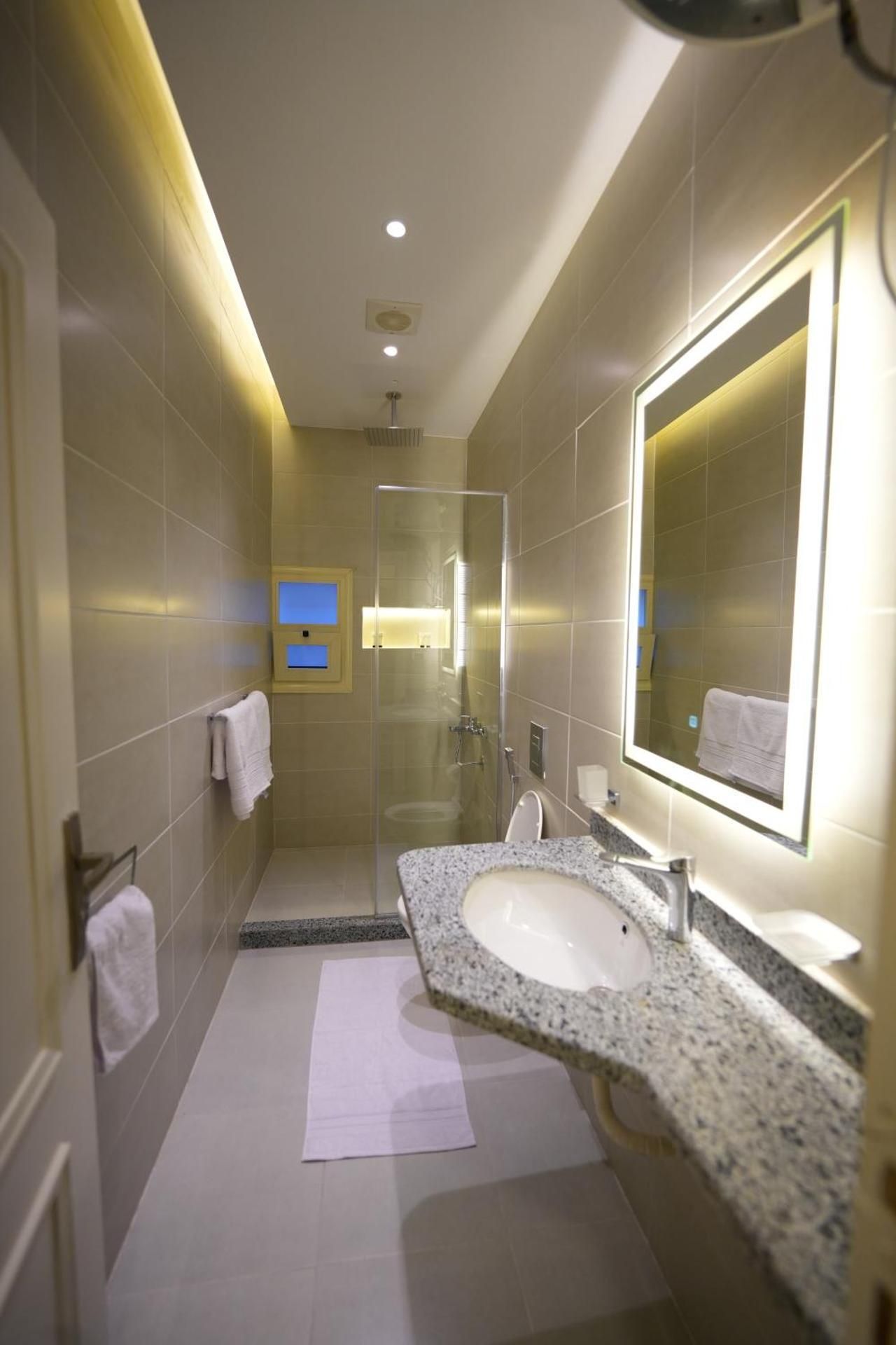 The H Zamalek Suites Deluxe Twin Room 3