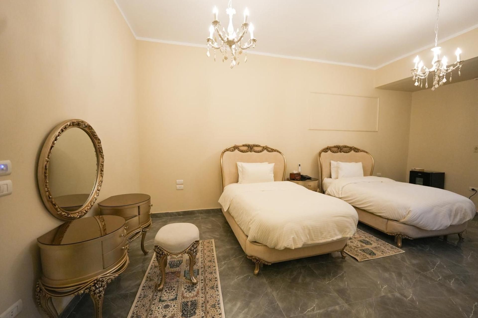 The H Zamalek Suites Deluxe Twin Room 2