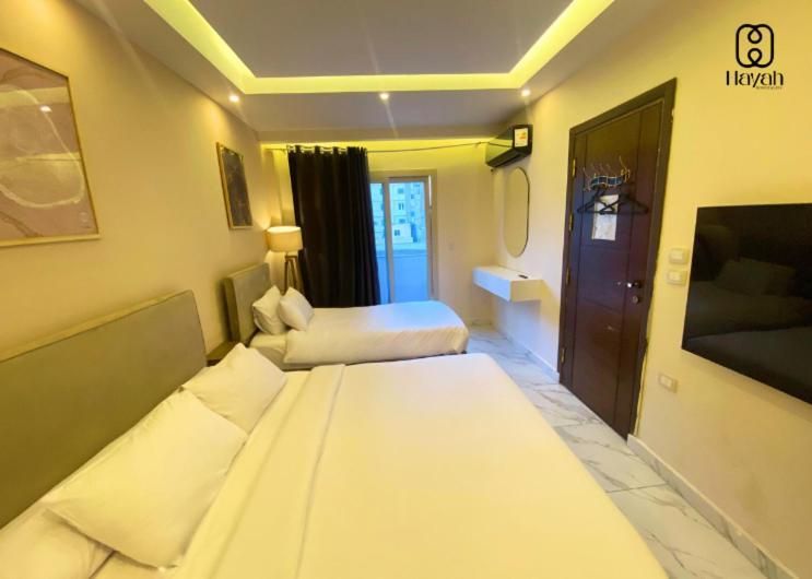 Triple Room with City View