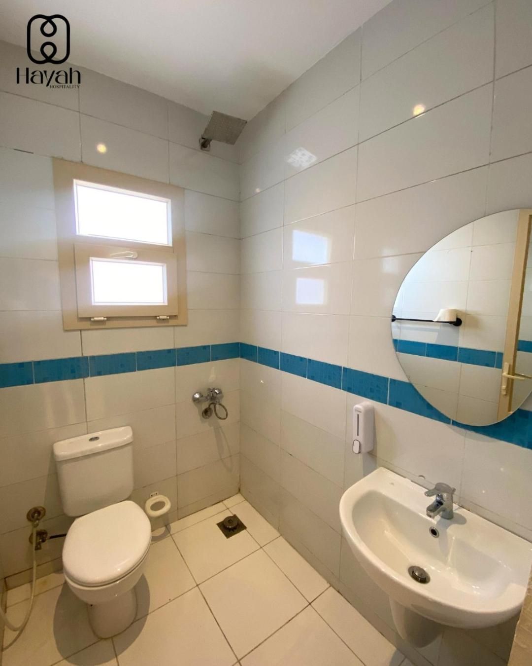 Deluxe Double Room with Side Sea View
