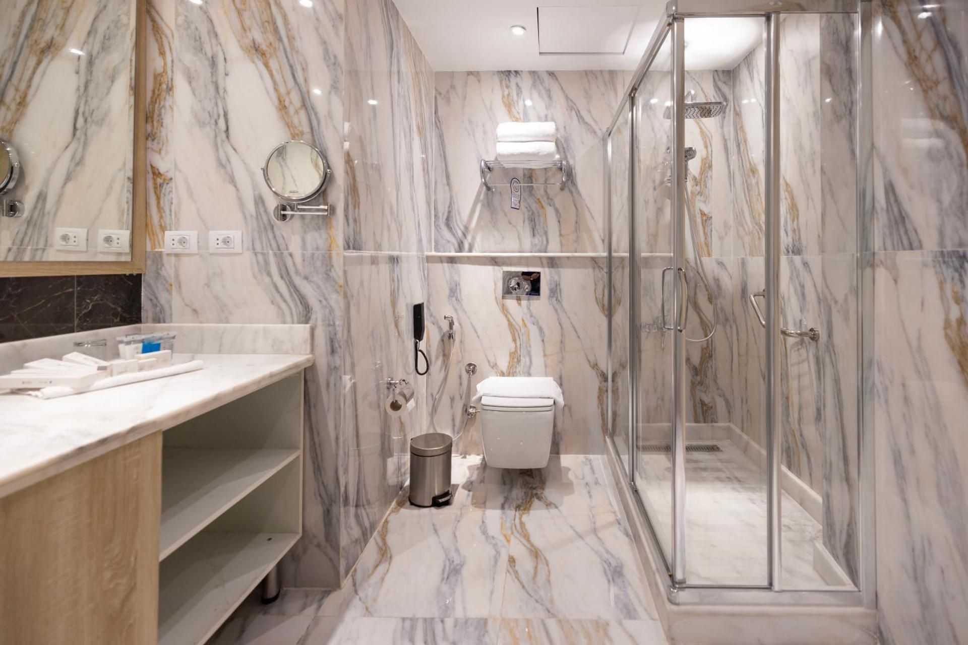 Helnan Antoniades Palace Hotel Antoniades Premium Suite 2