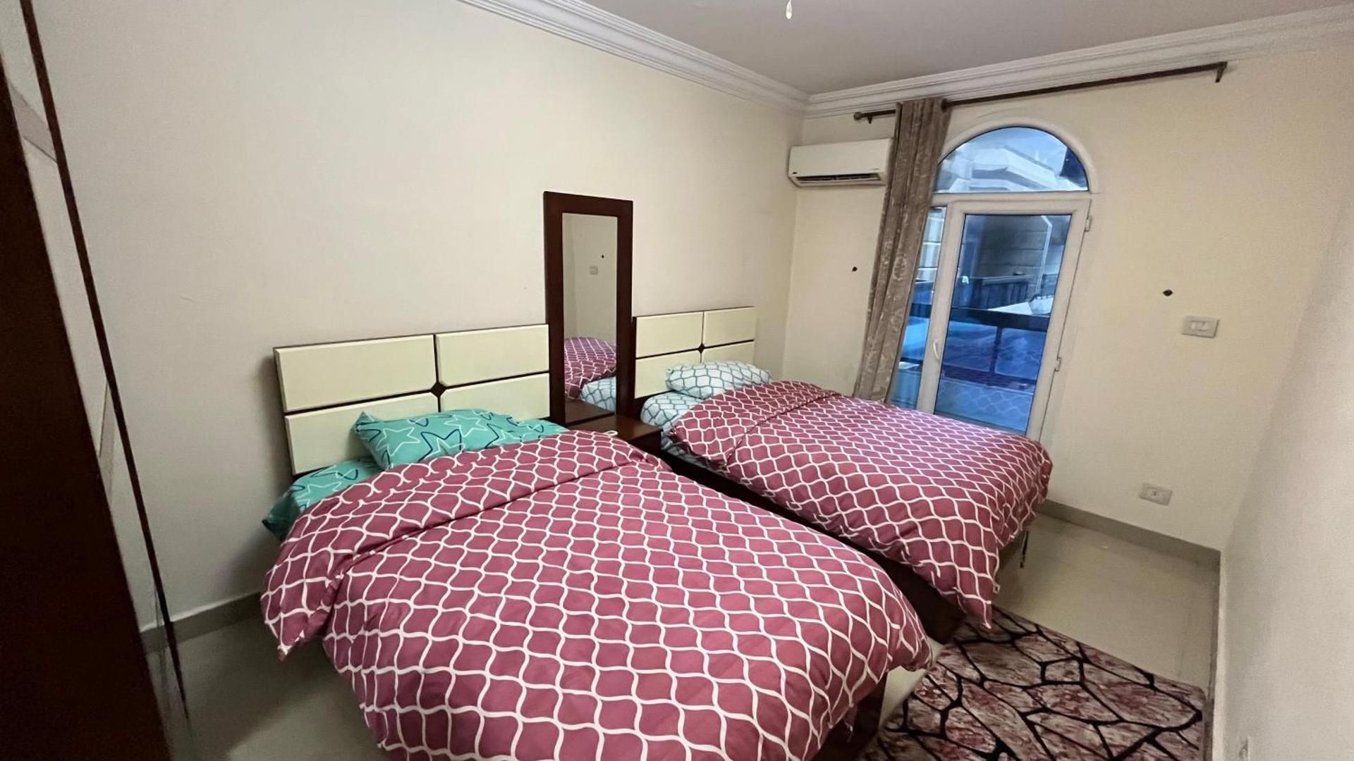 TopLine Two-Bedroom Apartment 2