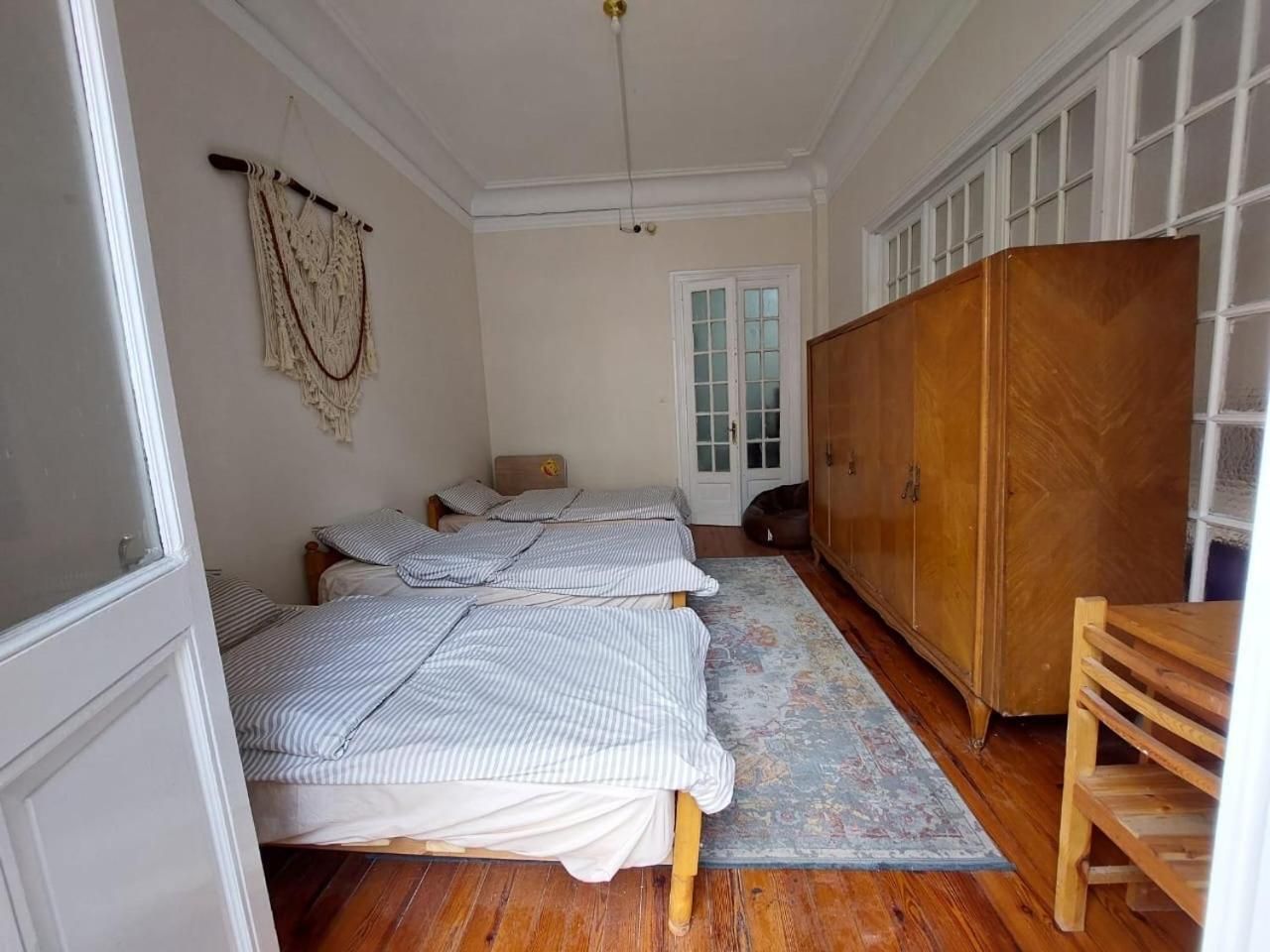 Basic Triple Room with Shared Bathroom