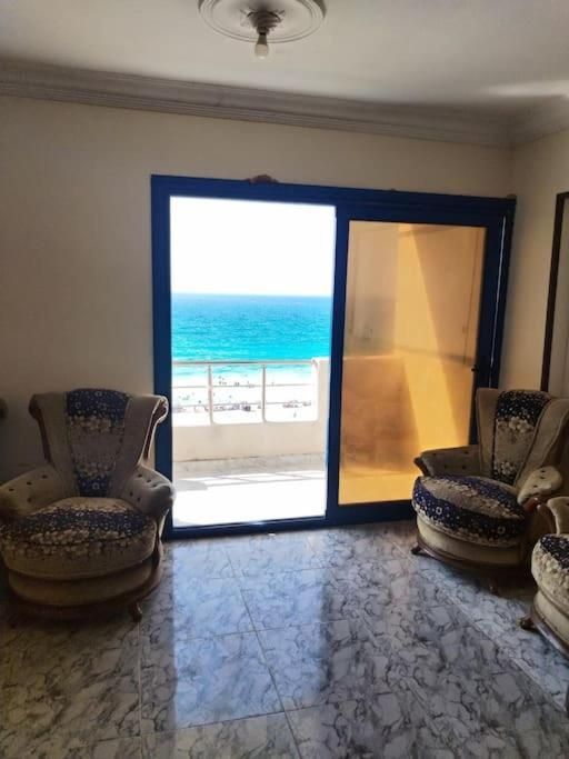Two-Bedroom Apartment with Terrace and Sea View