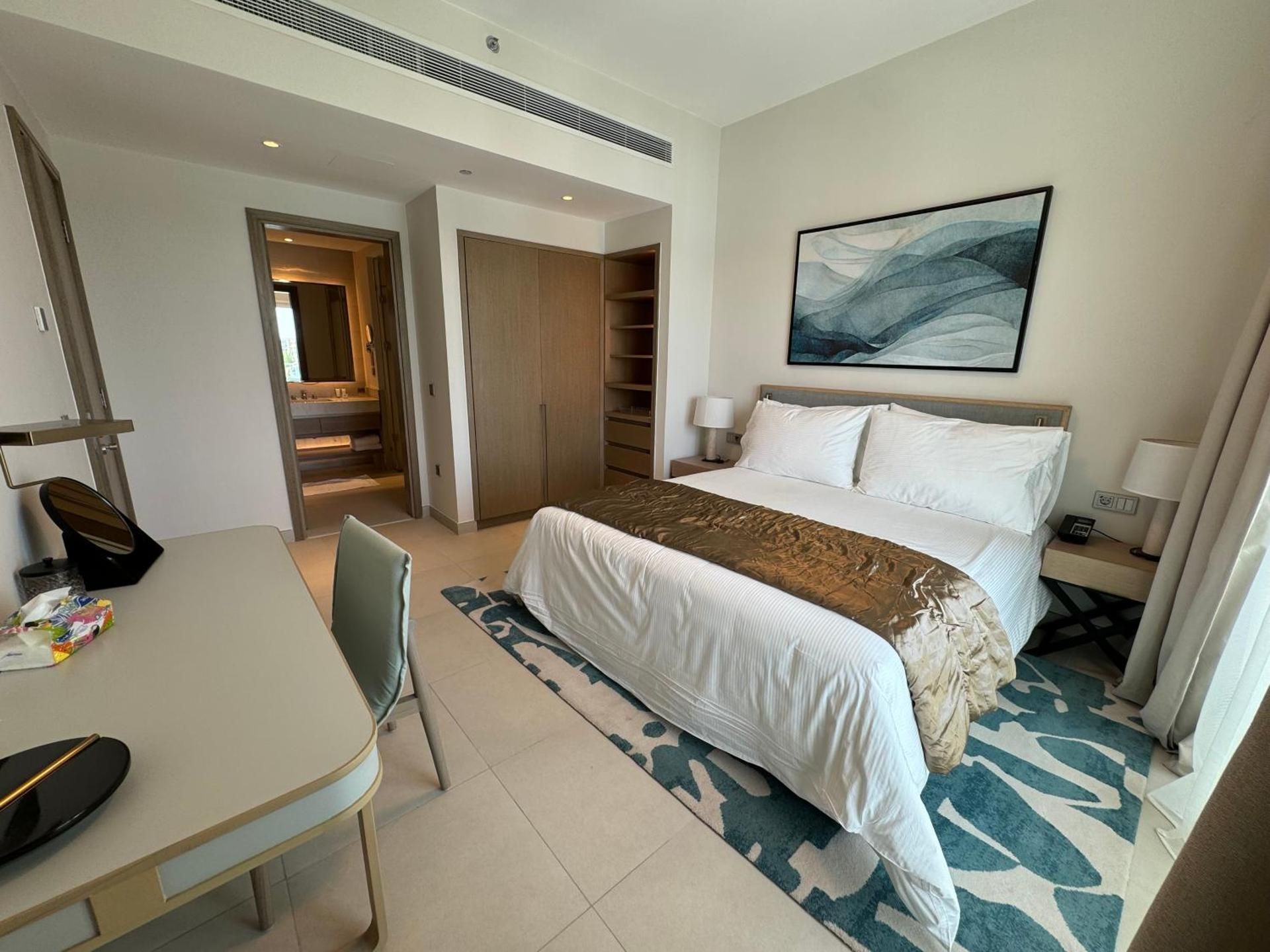 Three-Bedroom Apartment with Marina View