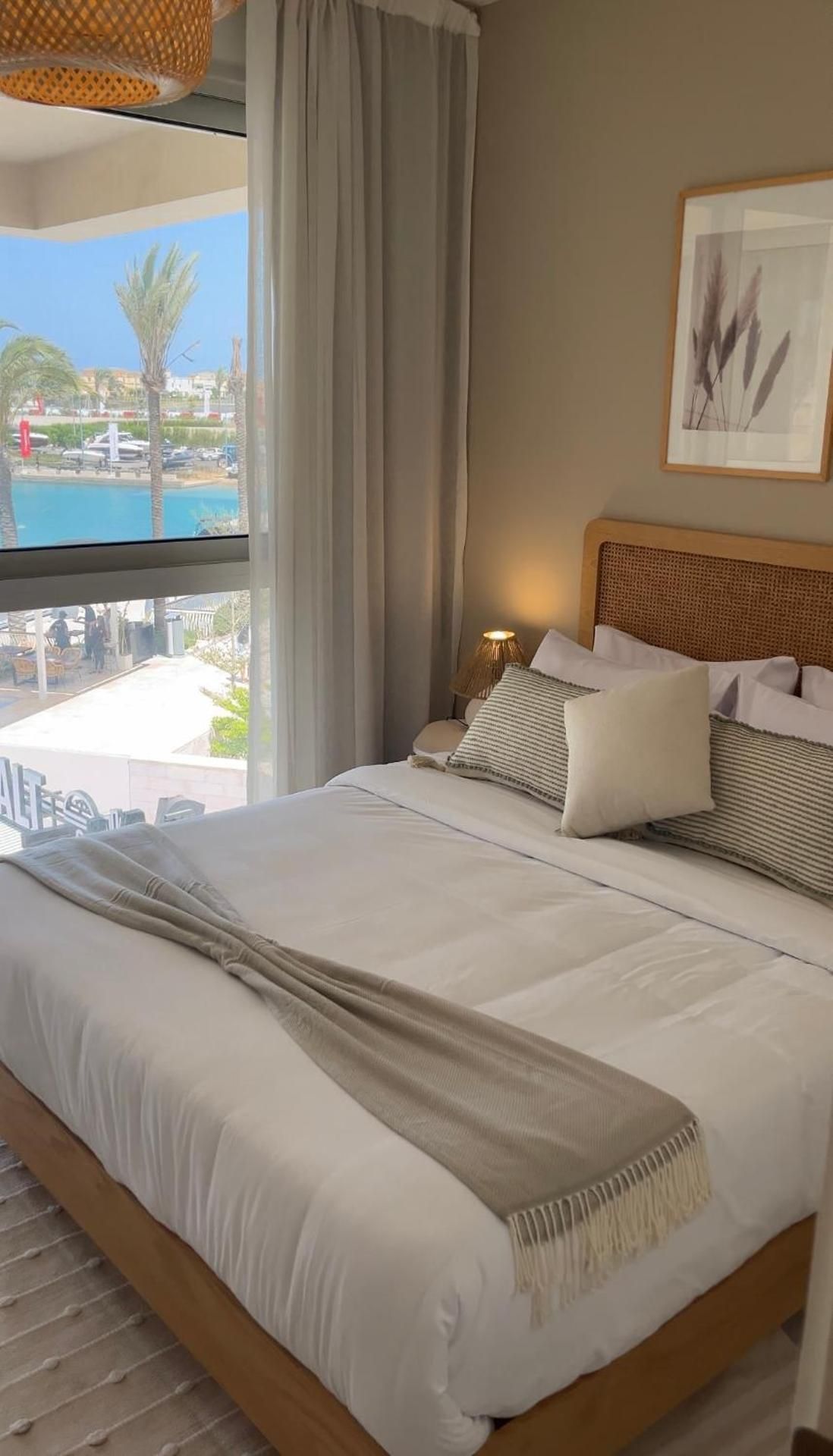 Two-Bedroom Apartment with Balcony and Sea View