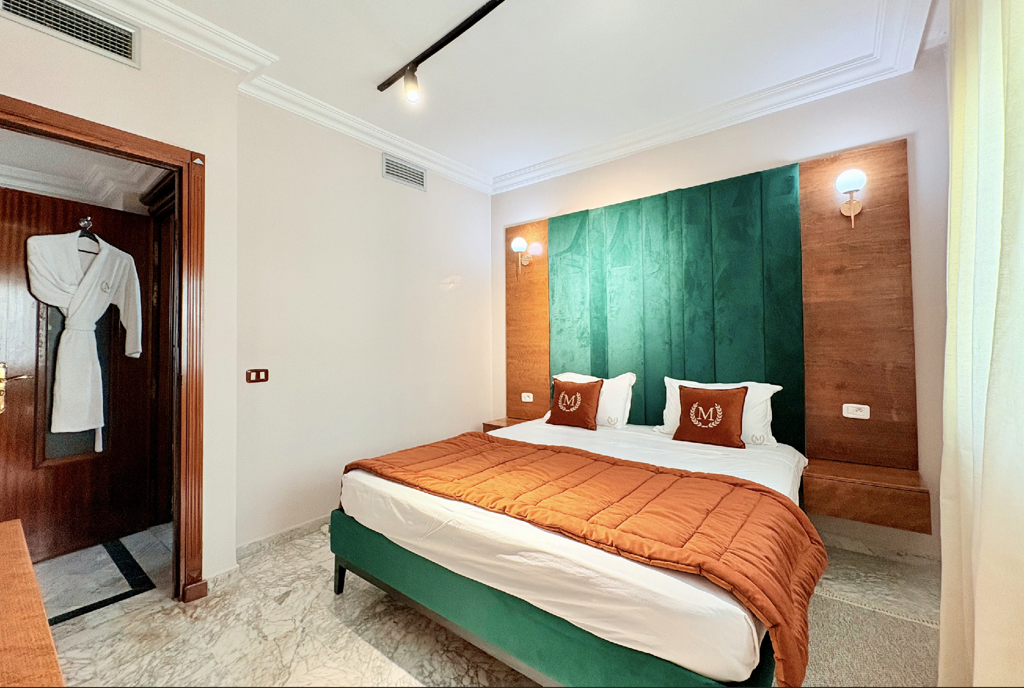 2-Bedroom Apartment with Balcony