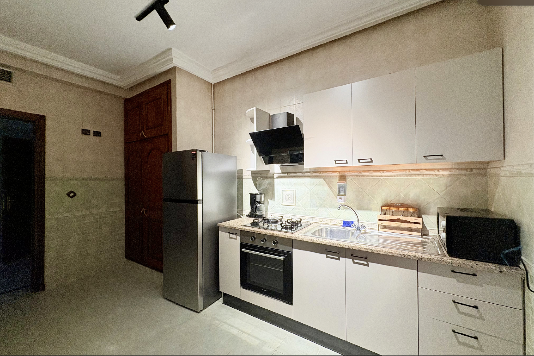 1-Bedroom Apartment - Pet-Friendly