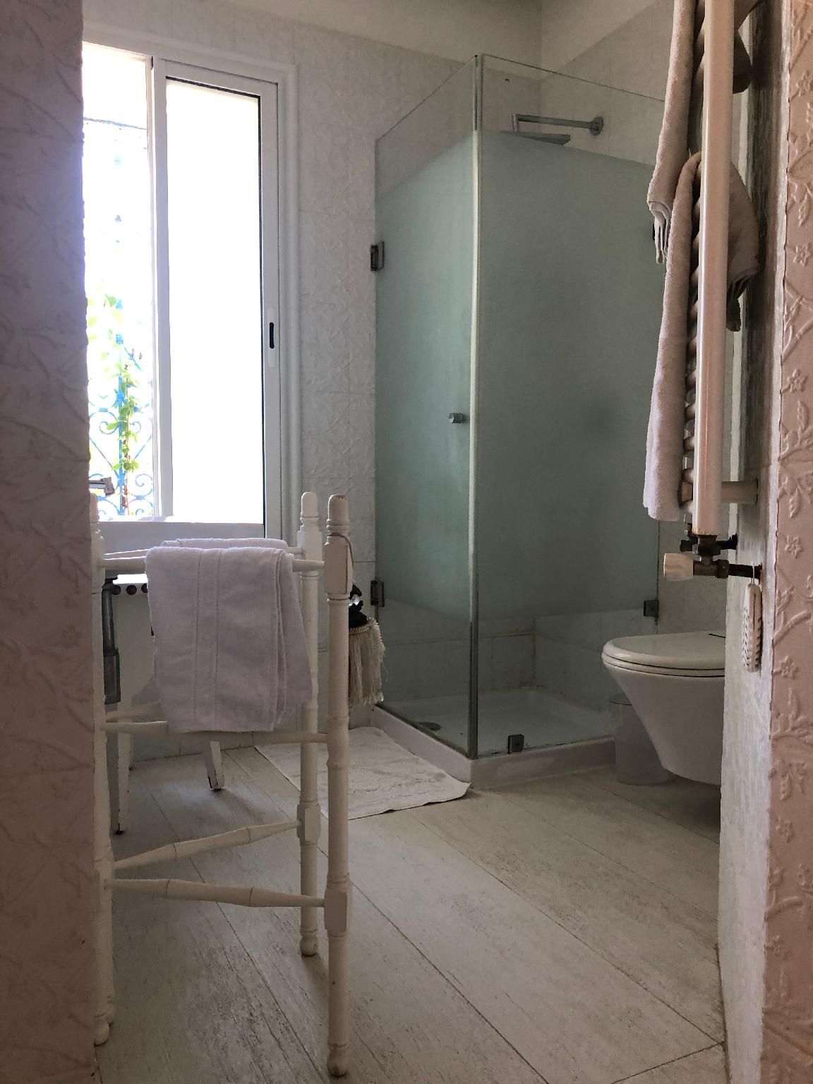 Suite - Breakfast Included