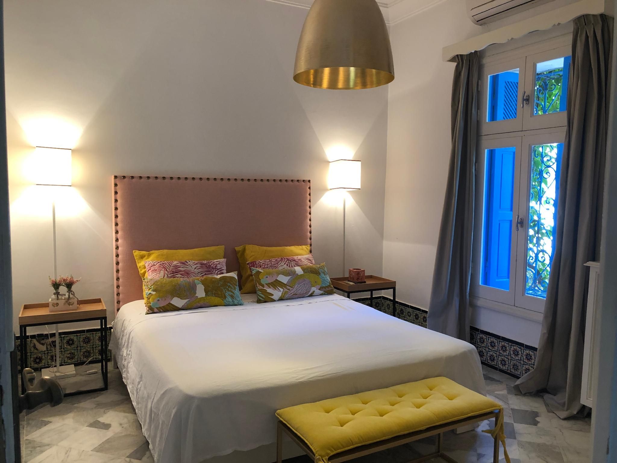 Suite - Breakfast Included