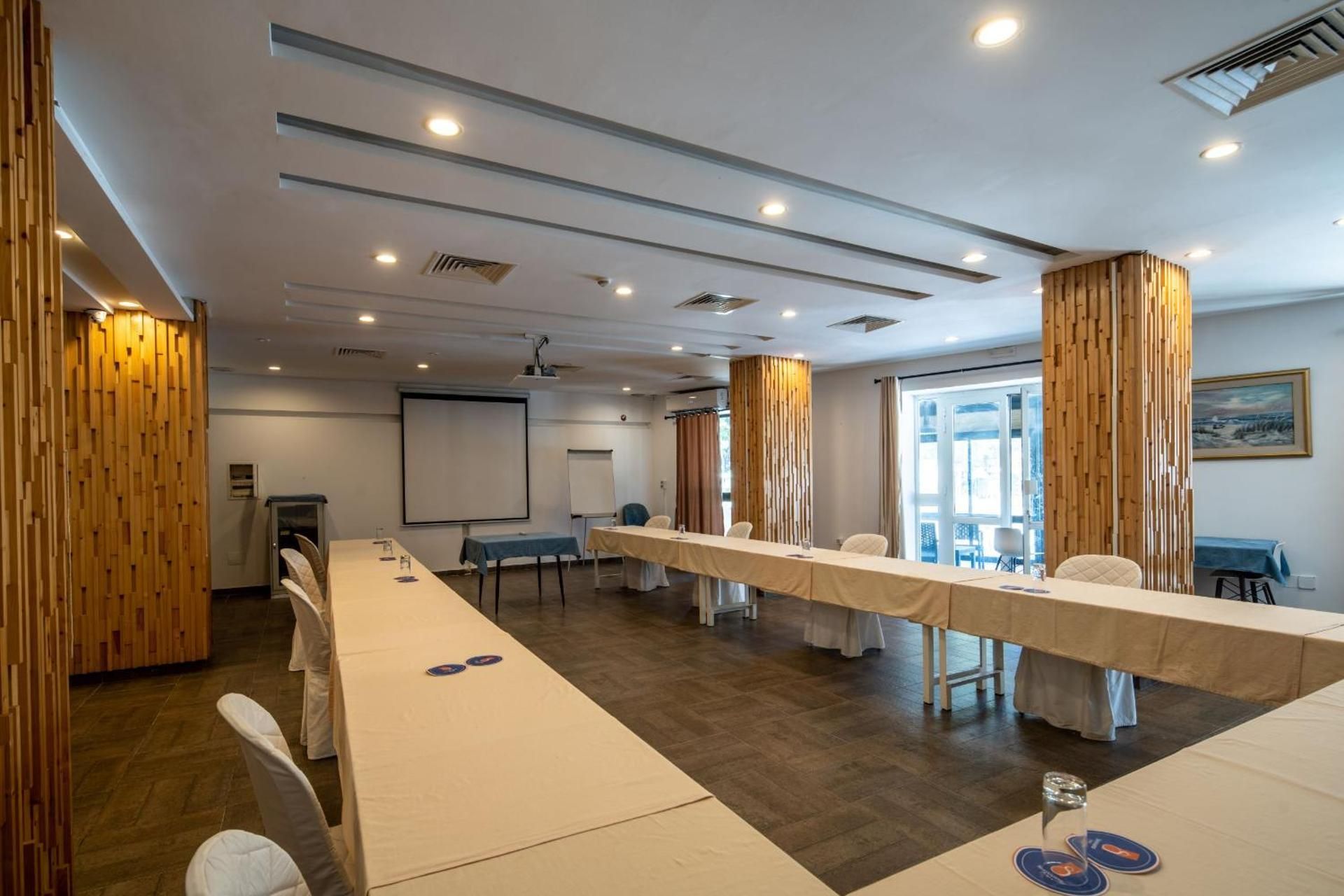 meeting room / ballrooms