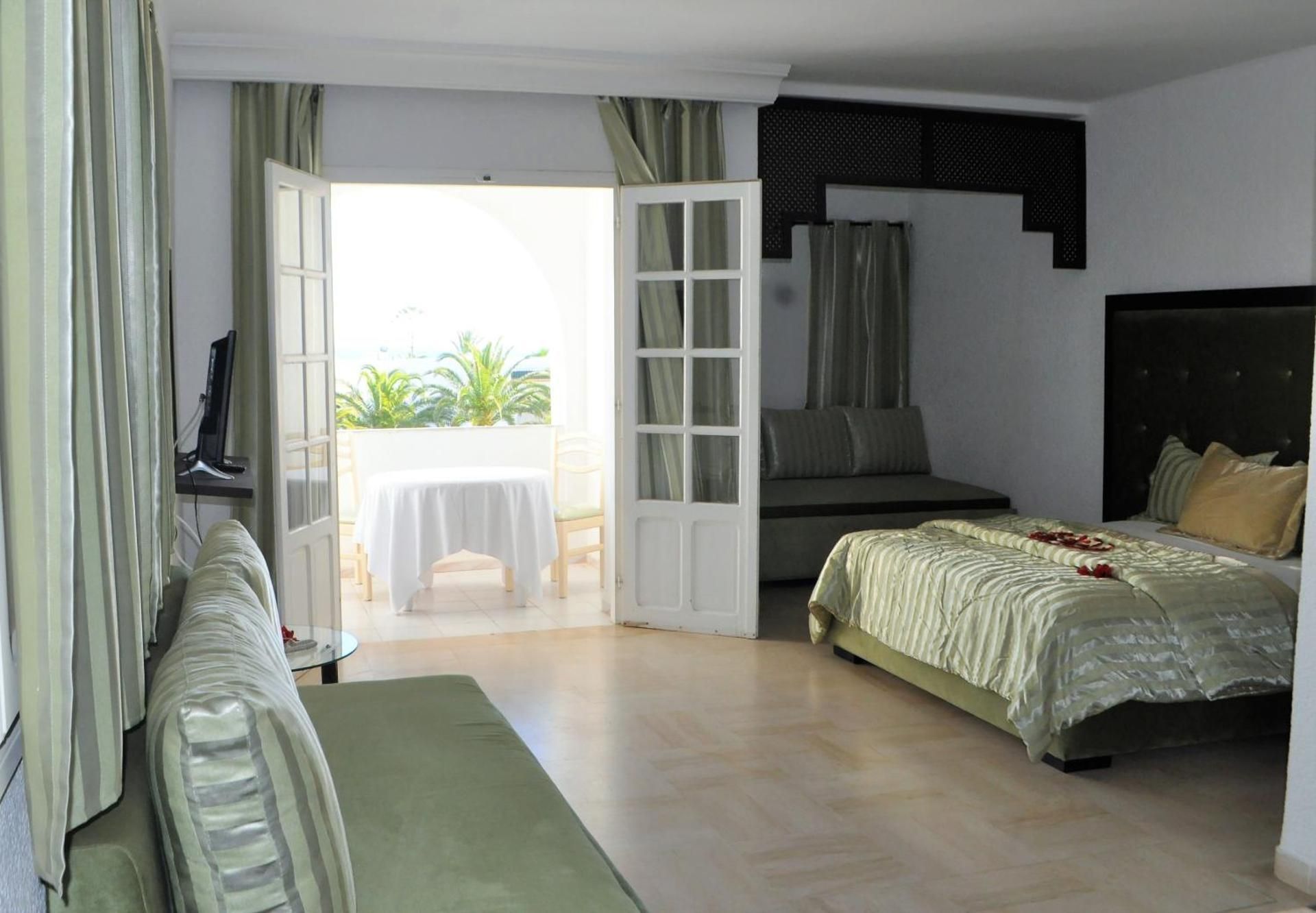 Ain Meriem Beach Hotel Twin Room 2