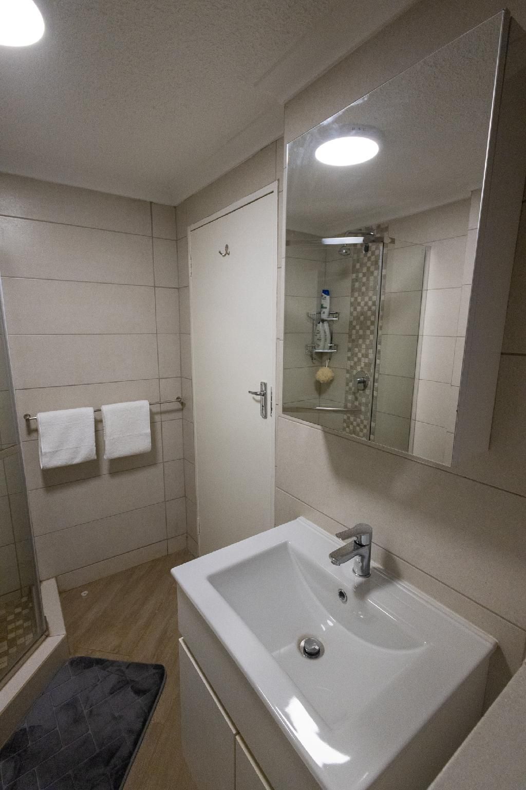 The Gray Luxury Apartments Premium Apartment  2