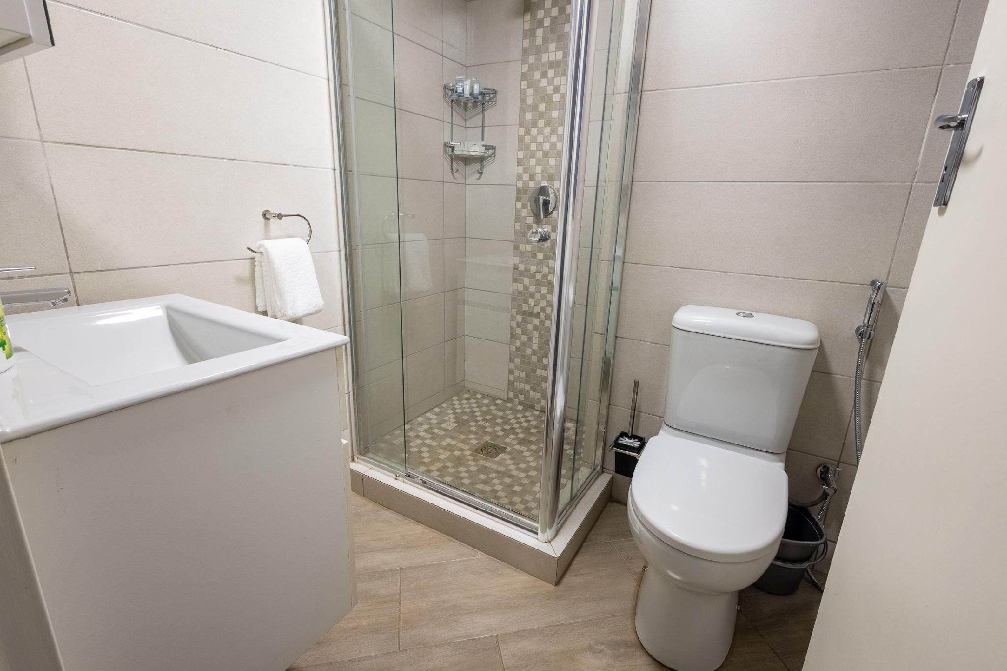 The Gray Luxury Apartments Deluxe Apartment