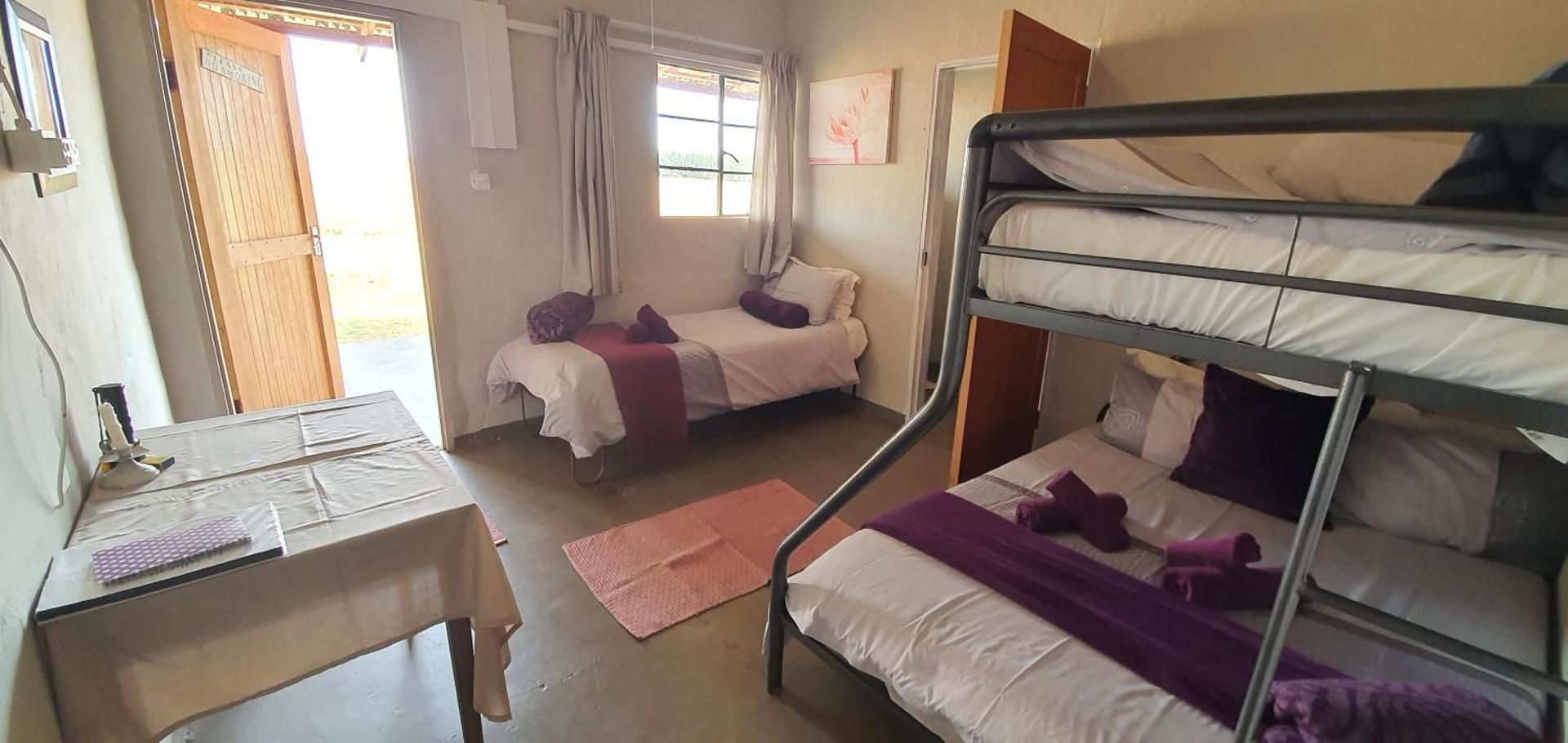 Quadruple Room with Private Bathroom