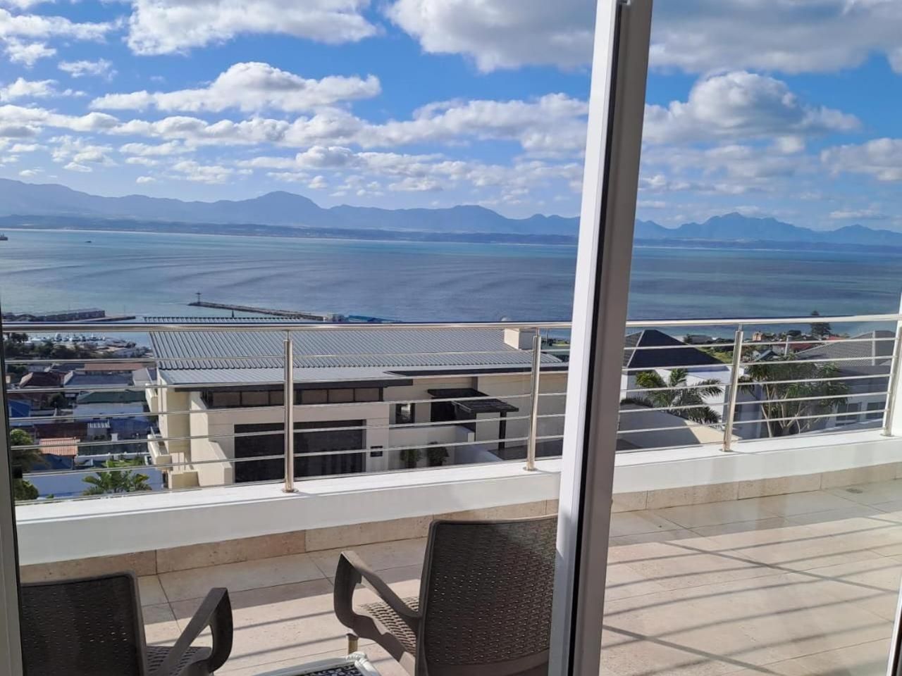 Deluxe Suite with Sea View