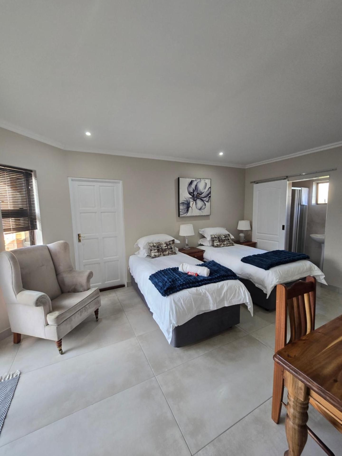Double or Twin Room with Private Bathroom