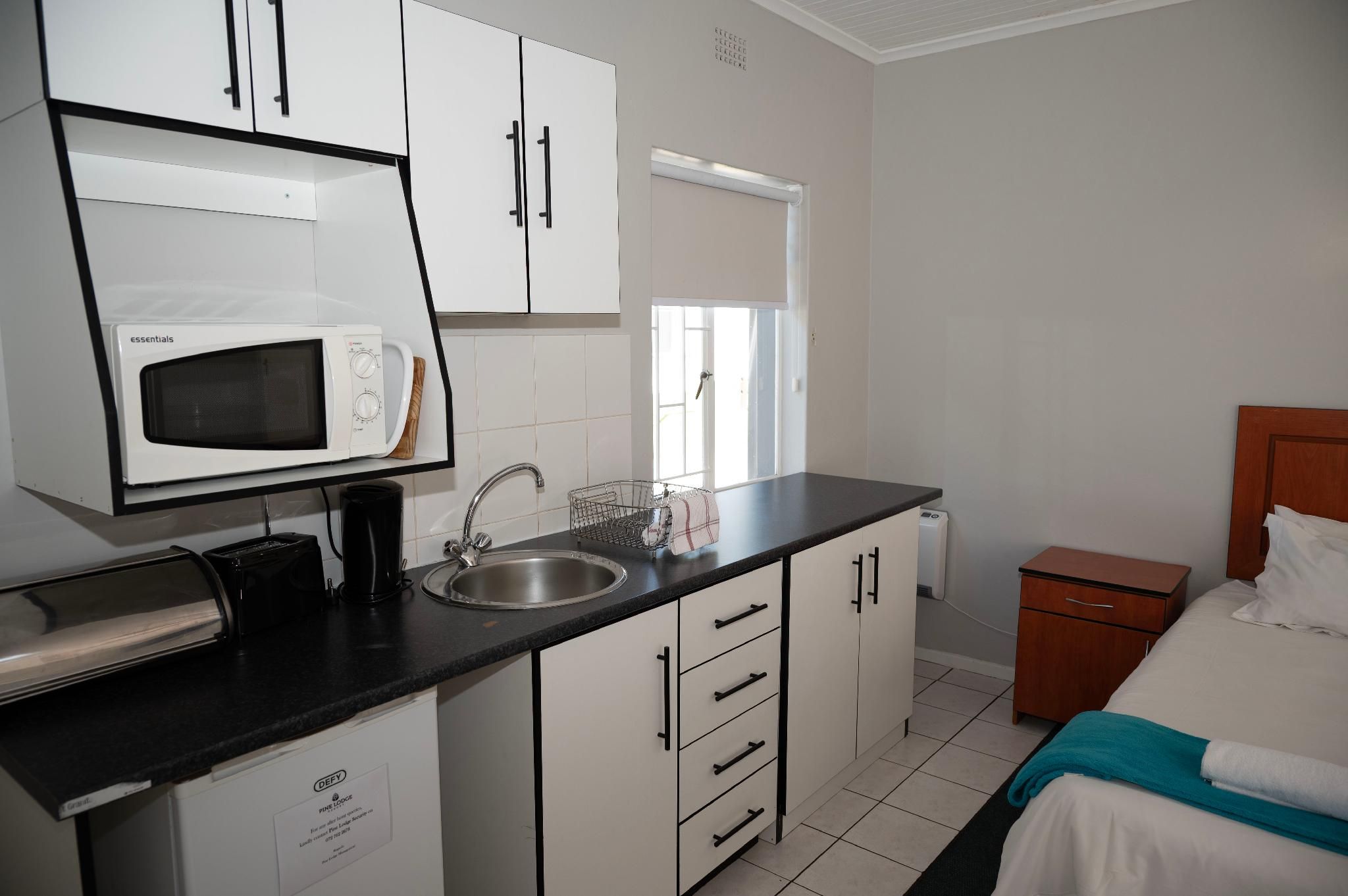 Pine Lodge George Standard Chalet 2