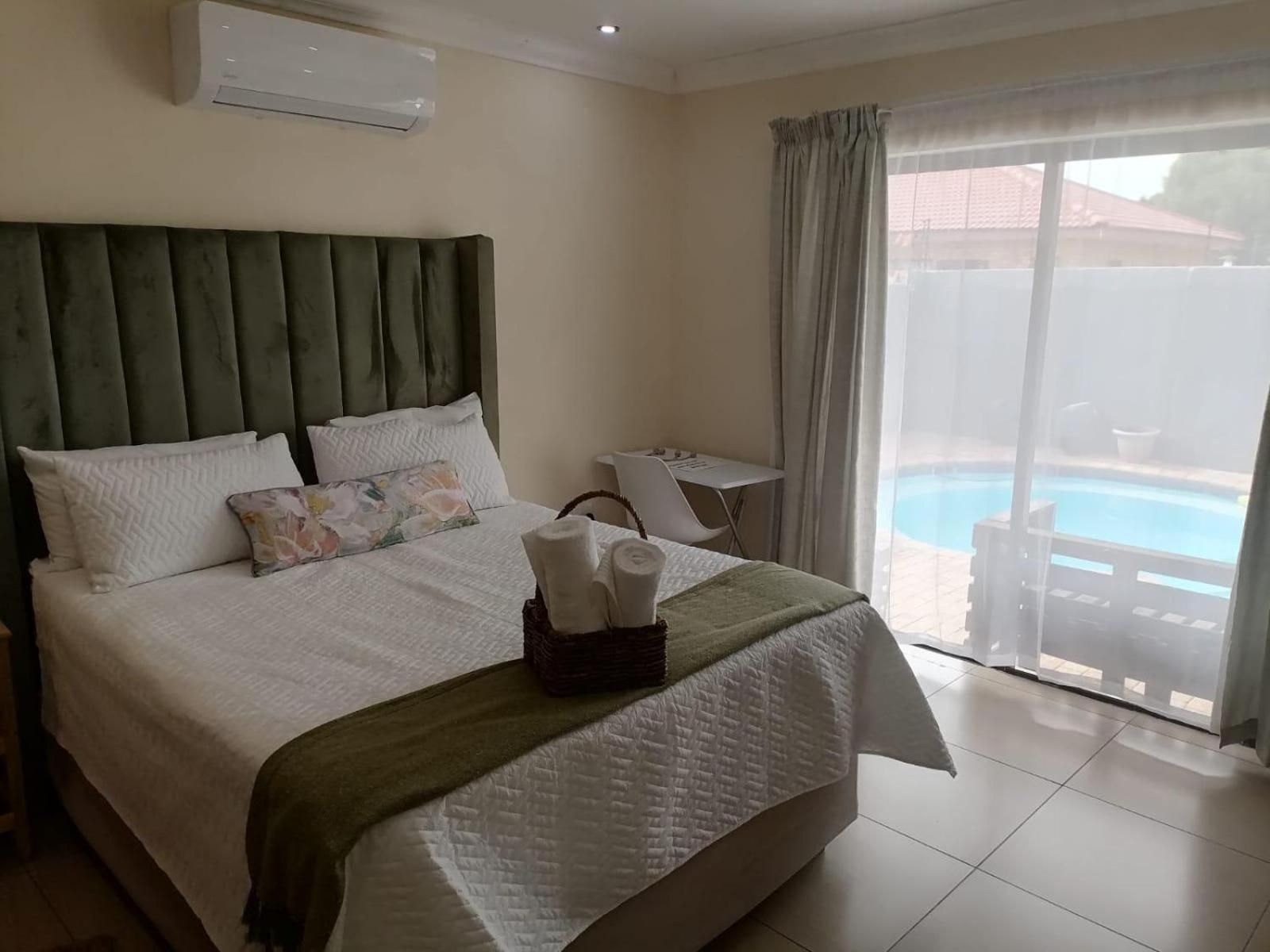 Double Room with Pool View