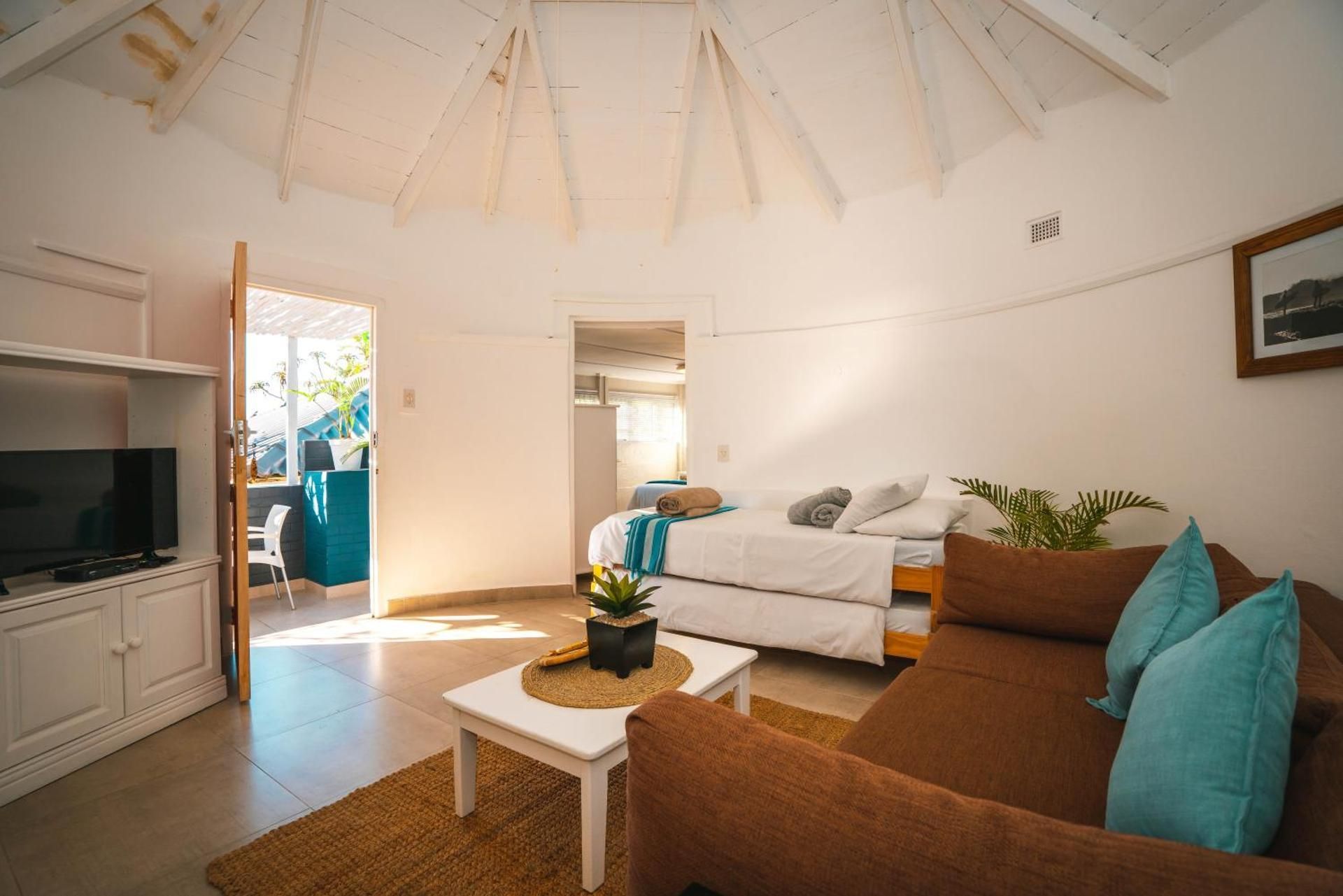 Family Room with Garden View