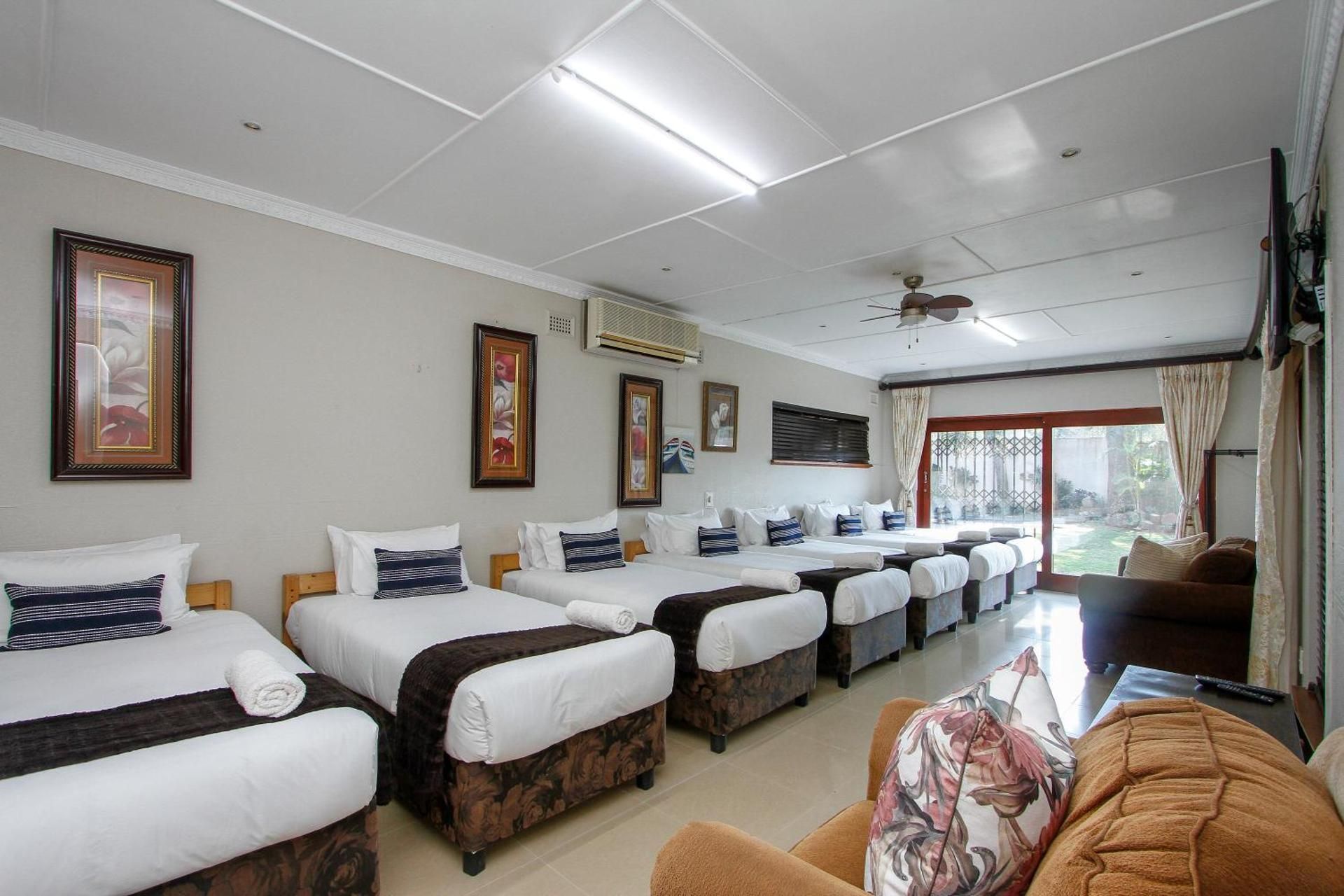 6-Bed Mixed Dormitory Room