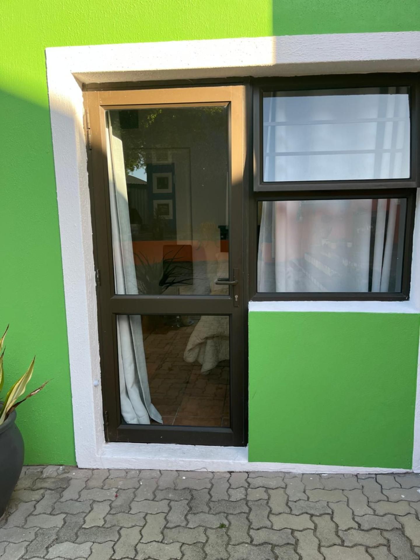 Studio 7 on Risa