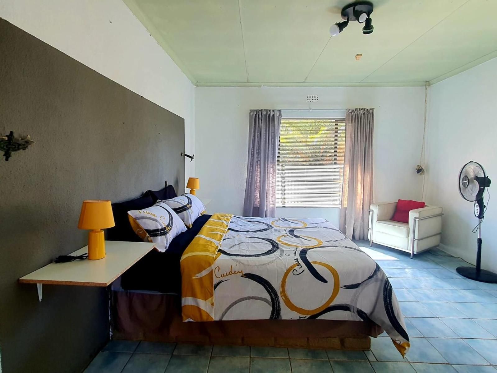 Queen Room with Pool View