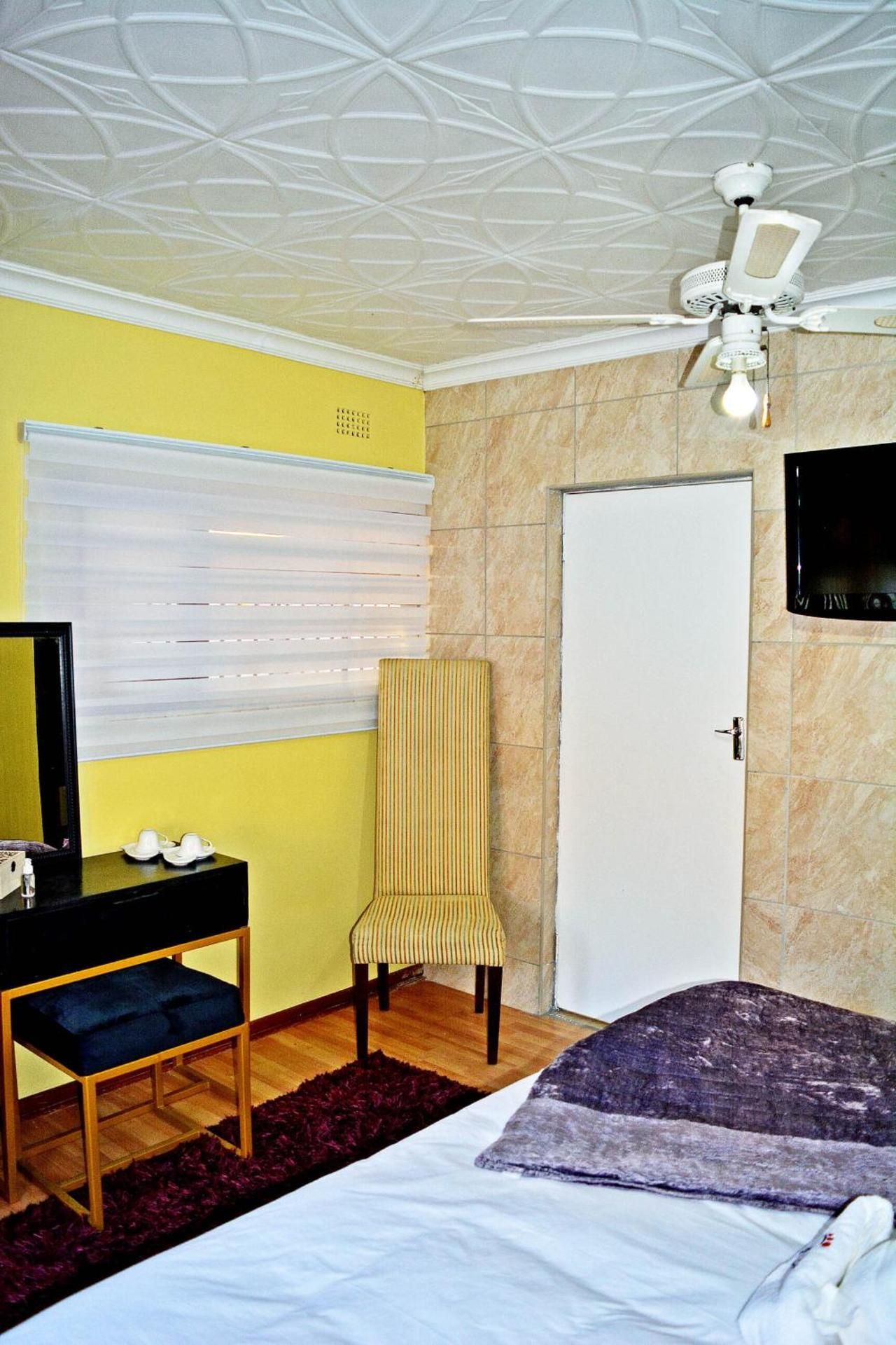 Queen Room